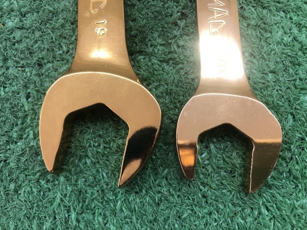 Mac Tools 70th Anniversary 24k Gold Plated Stubby Ratcheting Wrench Pair