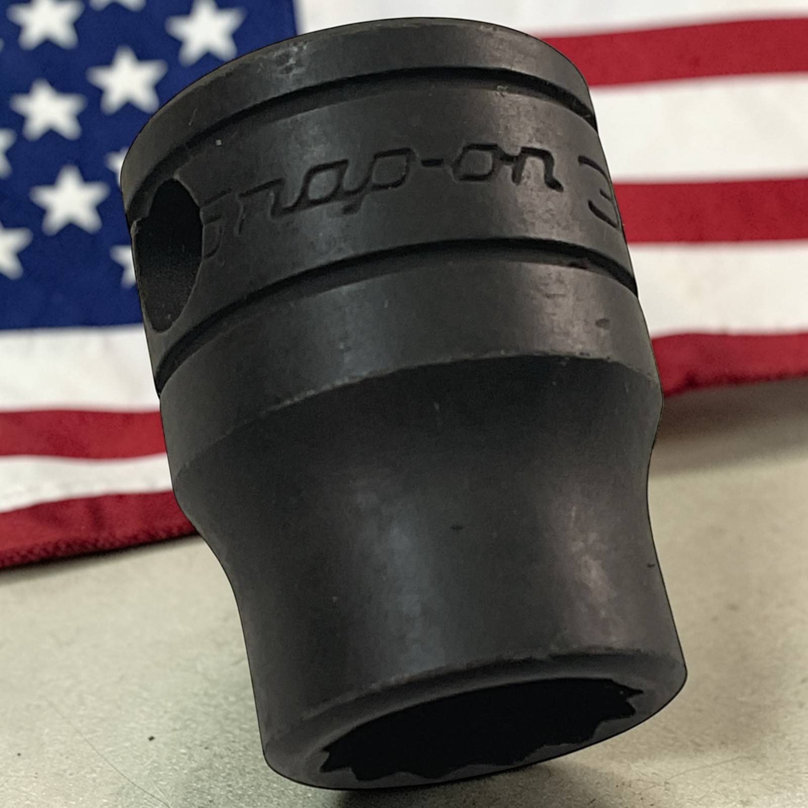 Snap-On Shallow Socket 3/8″ GF121 3/8″ Drive 12 Pt As Pictured Mechanic Tool