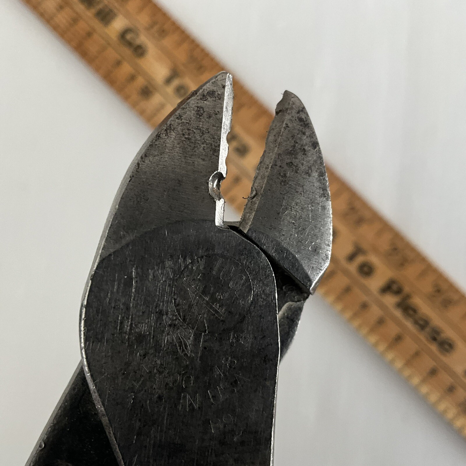 KLEIN TOOLS J2000-48 Diagonal Angled Head Cutting Plier 8″