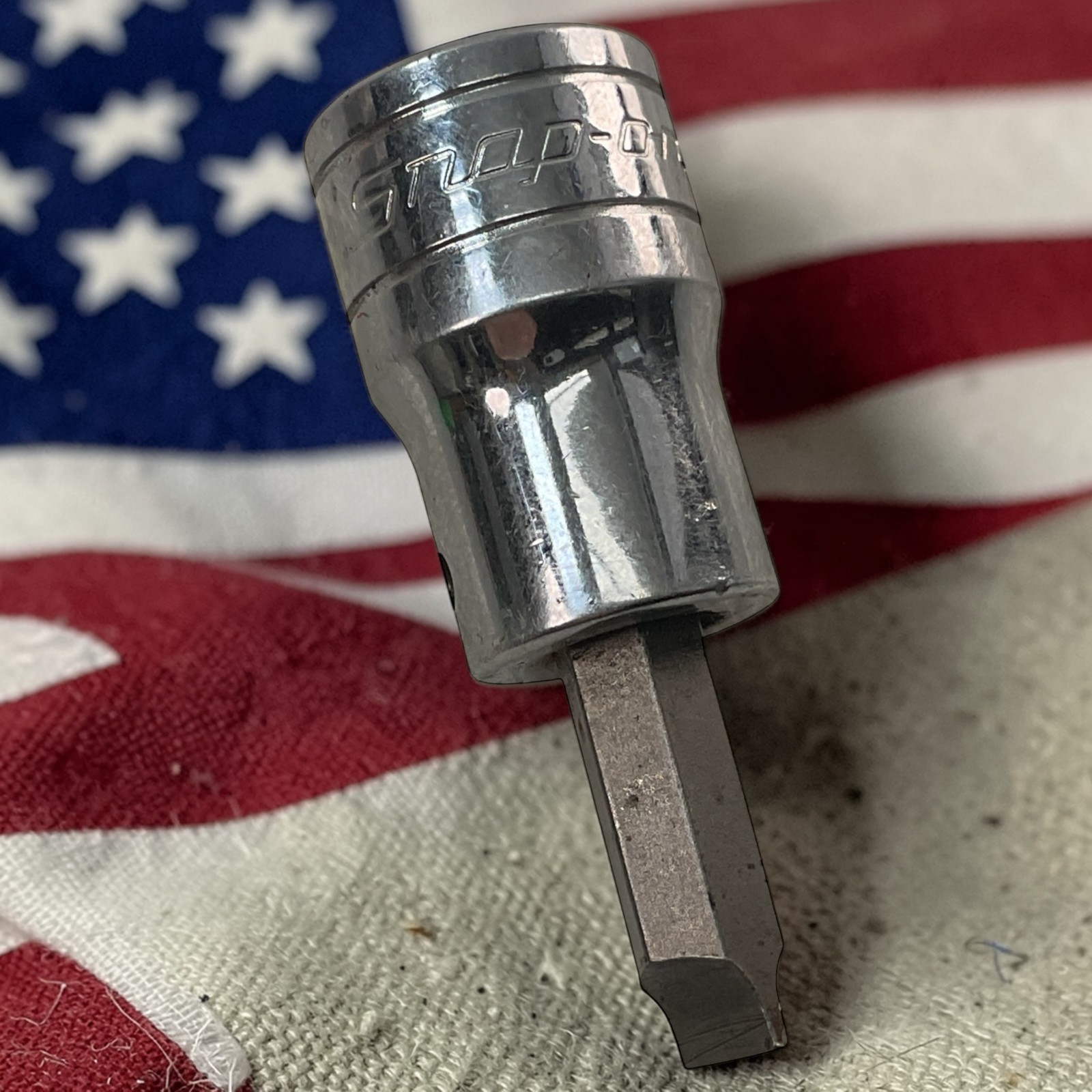 Snap-On Slotted Bit Driver Socket 1/4″ F42 3/8″ Drive As Pictured Mechanic Tool