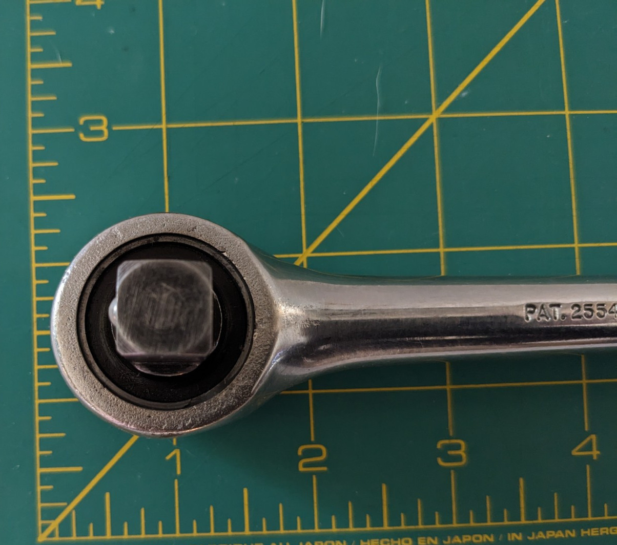 Vintage Husky CS-43 1/2” Drive Round Head Ratchet 10” Long Knurled Handle USA