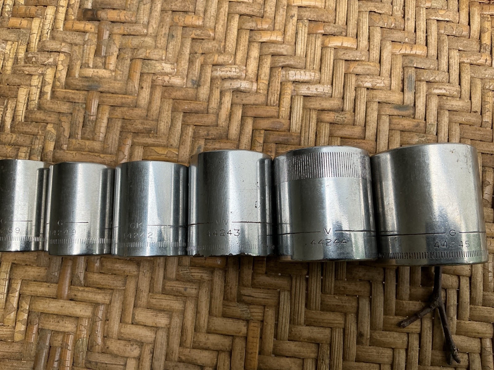 Shallow Socket Set CRAFTSMAN, USA, Metric, 12pc. 1/2″ Drive, 12pt 10MM-32MM