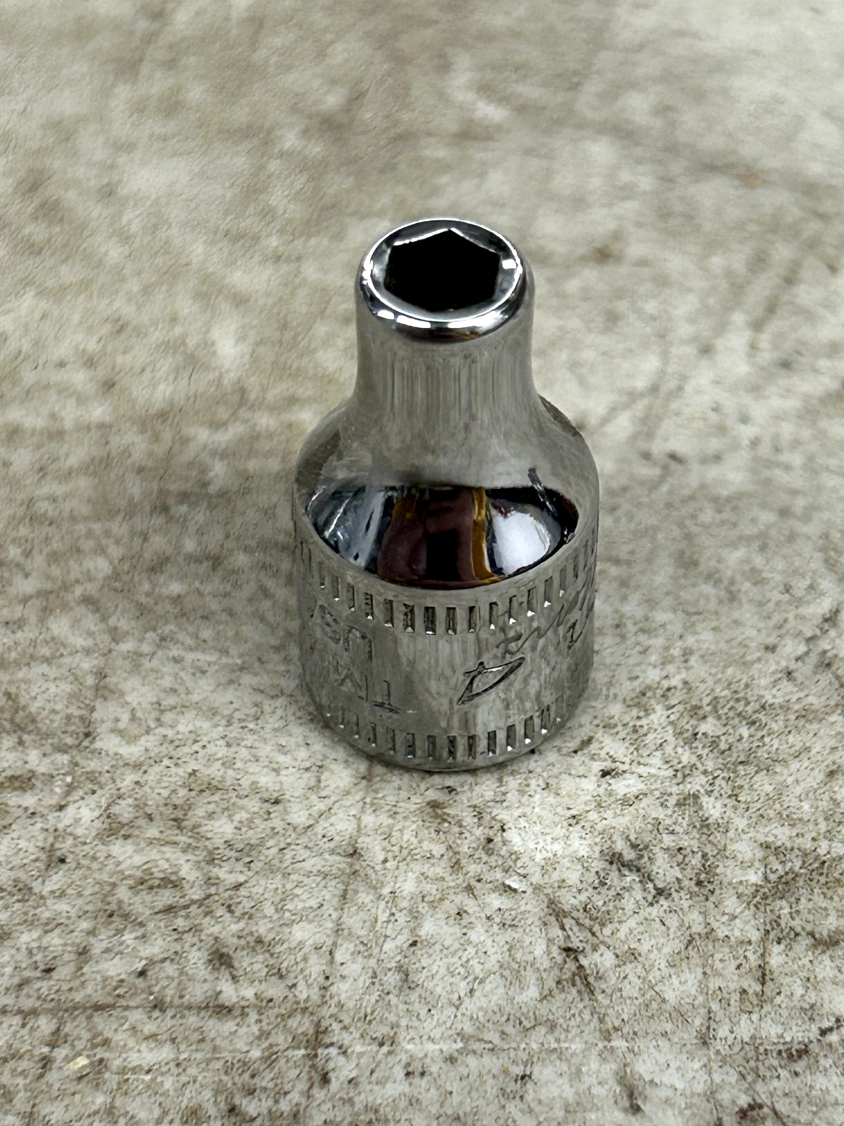 Snap On 1/4″ Drive 4mm Metric Shallow 6 Point Socket TMM4