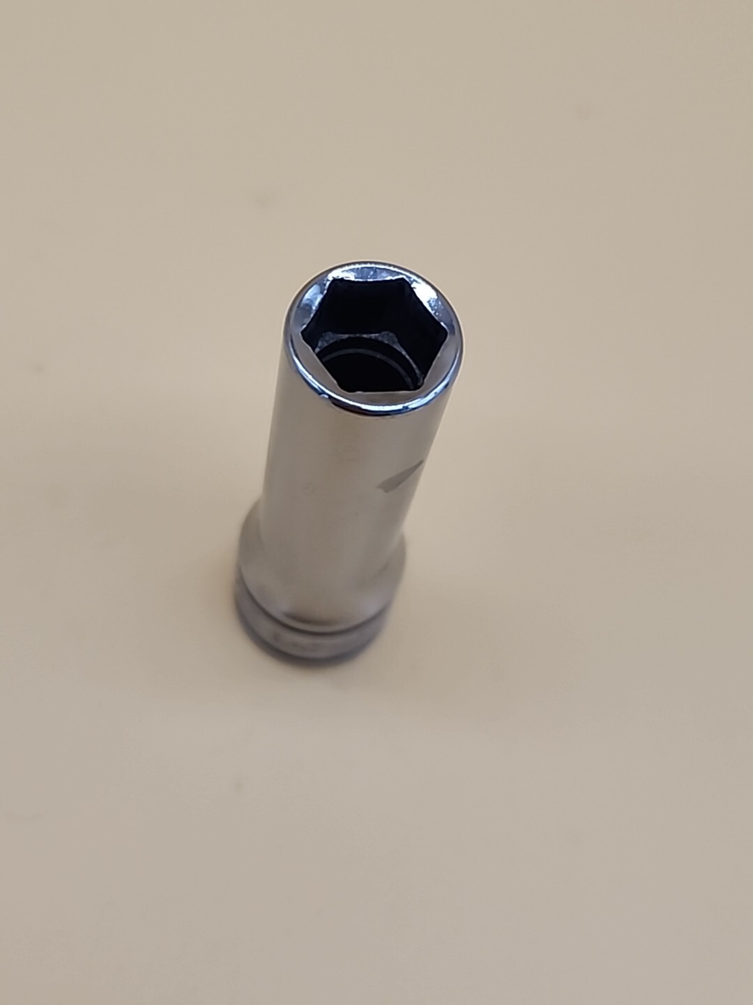 Snap-On Tools 3/8″ Drive 6pt 3/8″ SAE Deep Chrome Socket SFS121 USA