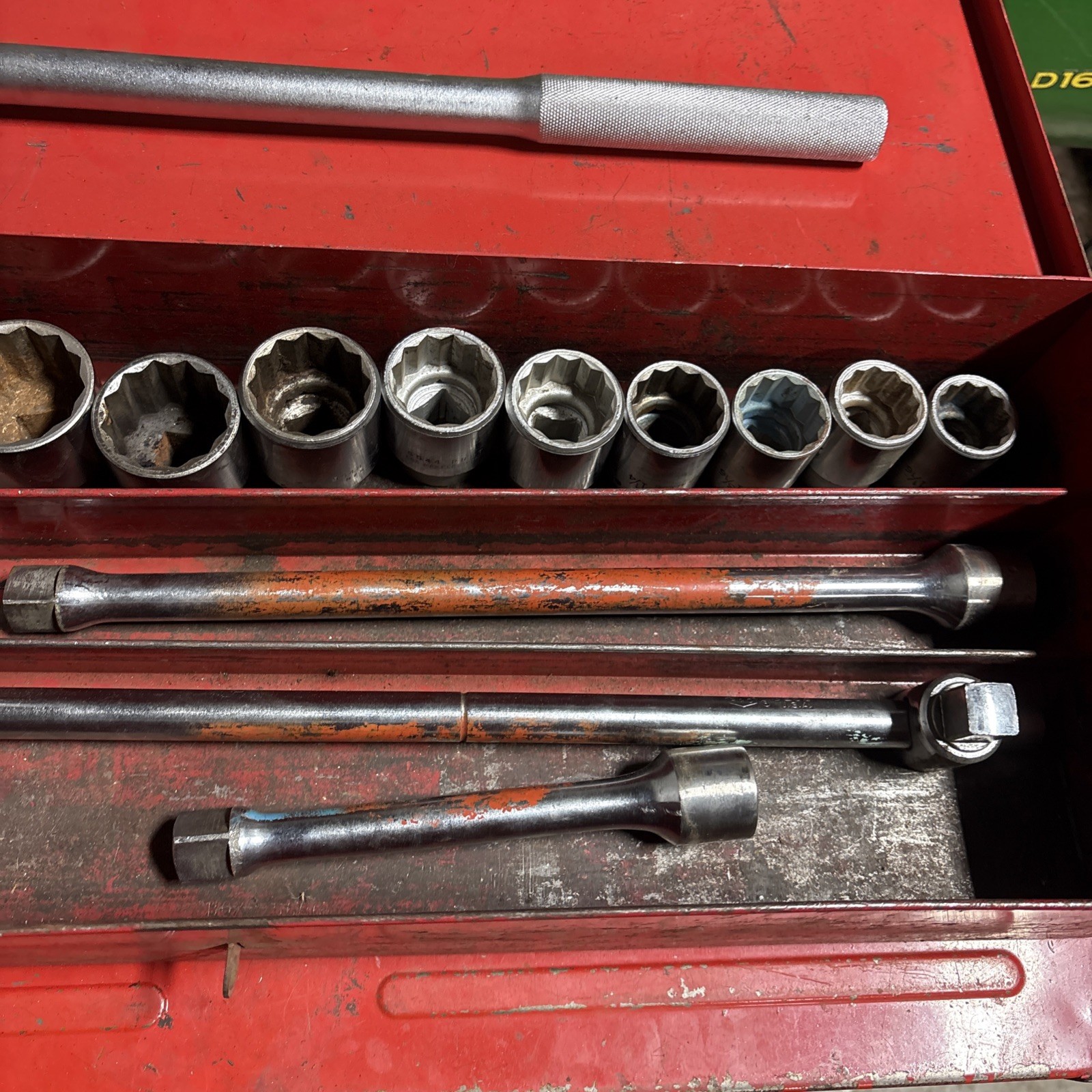 Proto 55102 3/4″ drive Fractional socket set 22 Pieces. 7/8”-2”