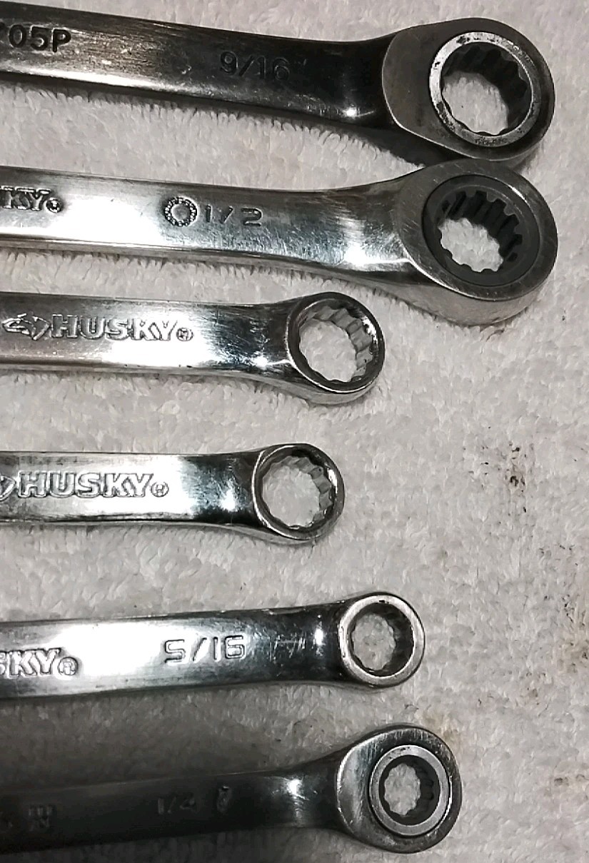 9pc HUSKY SAE-METRIC ASSORTED TYPES & SIZES