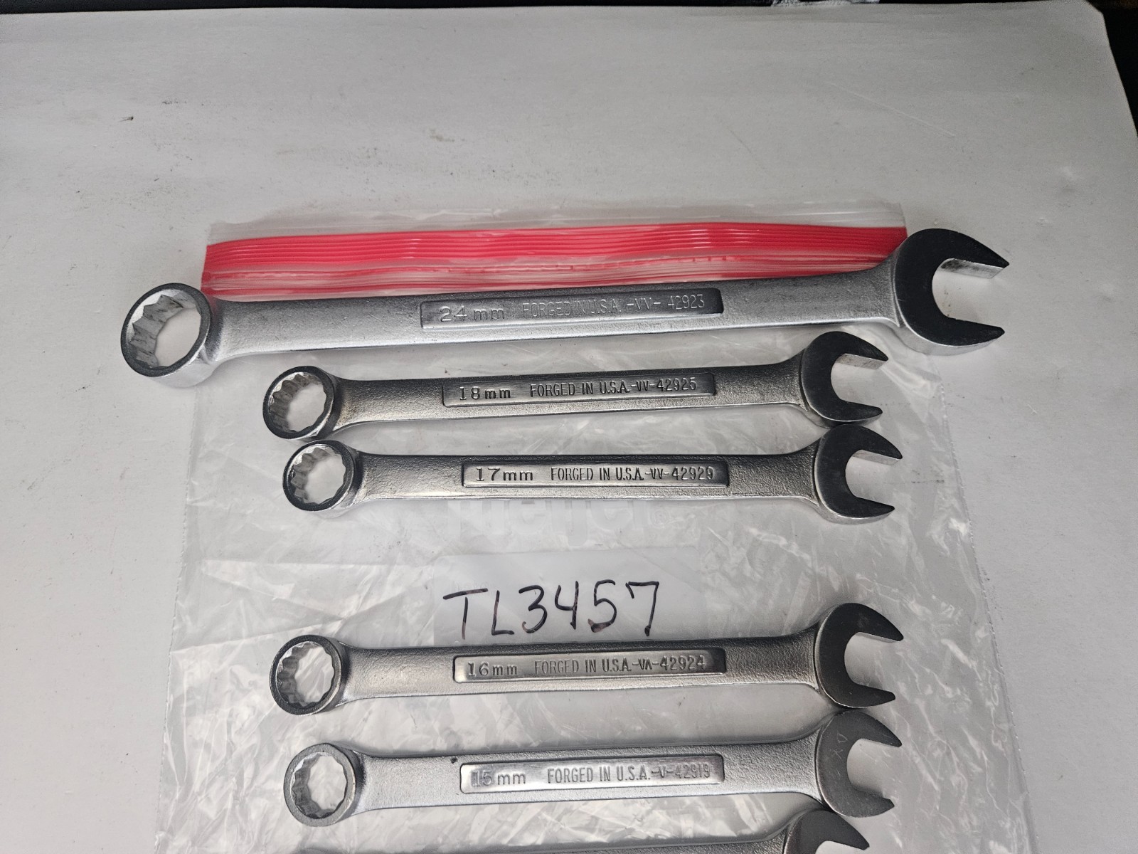 CRAFTSMAN USA 14 PC METRIC 12 PT COMBINATION WRENCH SET 7MM-18MM, 24MM (Tl3457)
