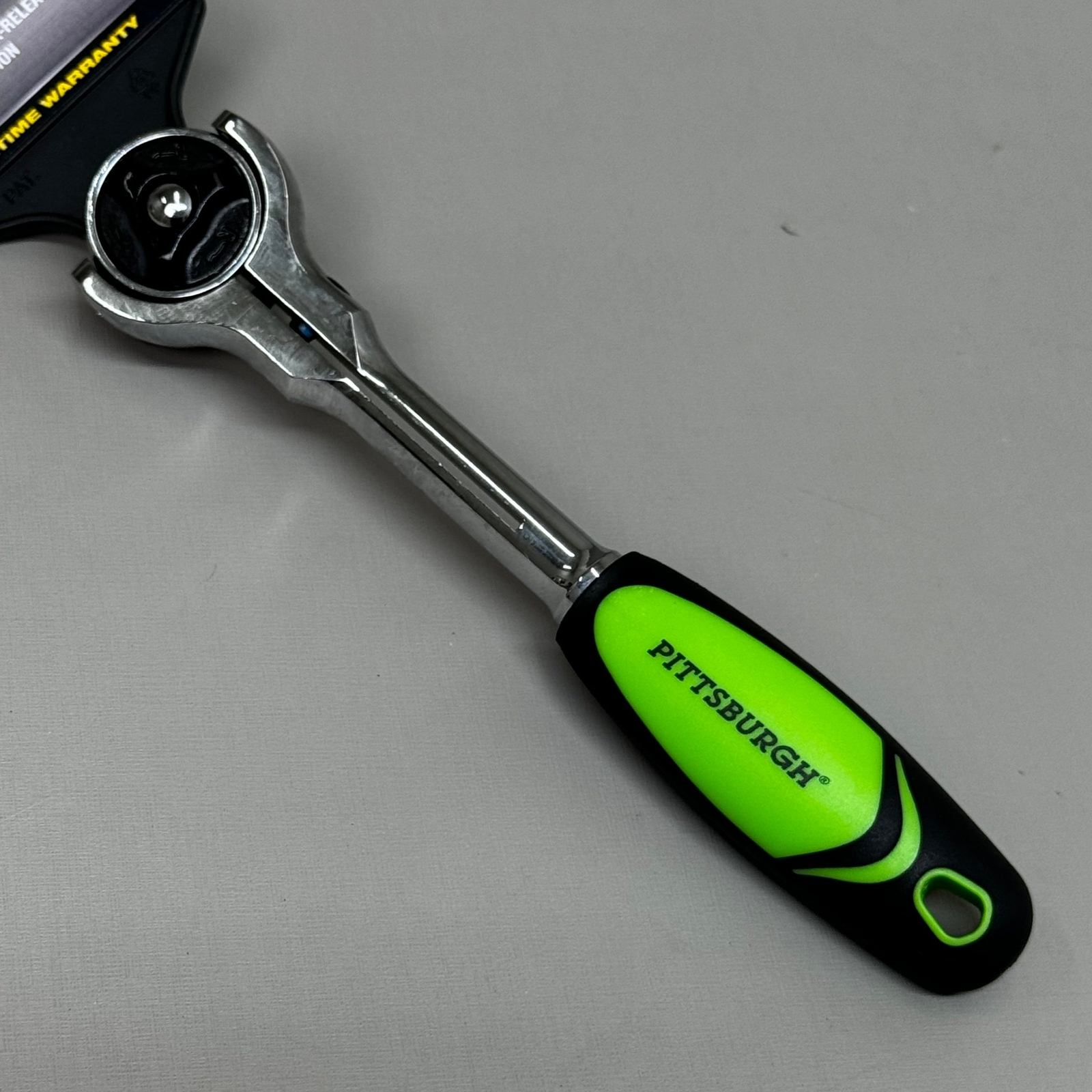 PITTSBURGH AUTOMOTIVE 270° Quick Release Swivel Head Ratchet 1/4″ Green 70151