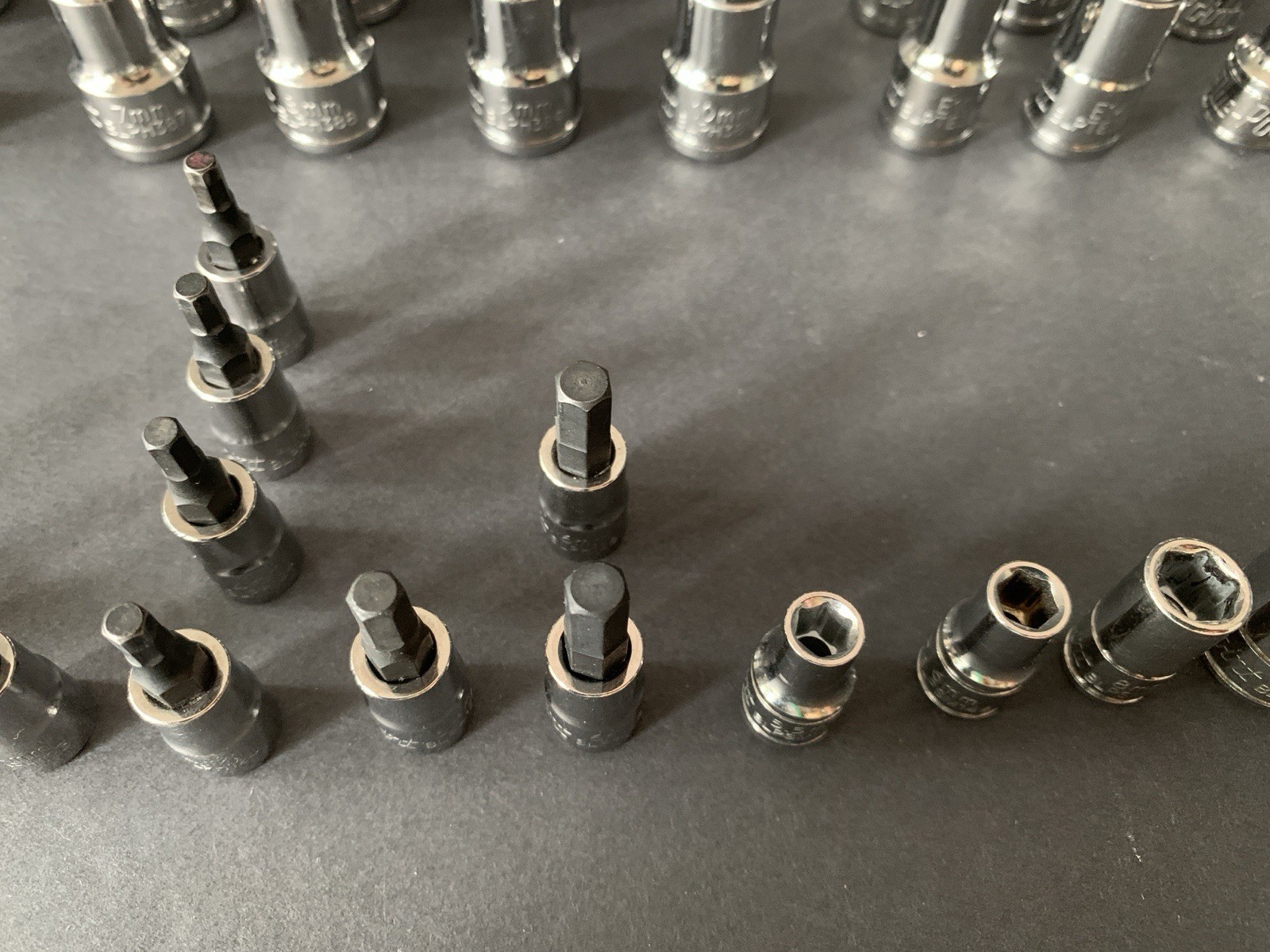 Blue-Point (by Snap-on) 73-Pc SURPLUS MIXED Socket & Bit Lot 1/4″ 3/8″ 1/2″ READ