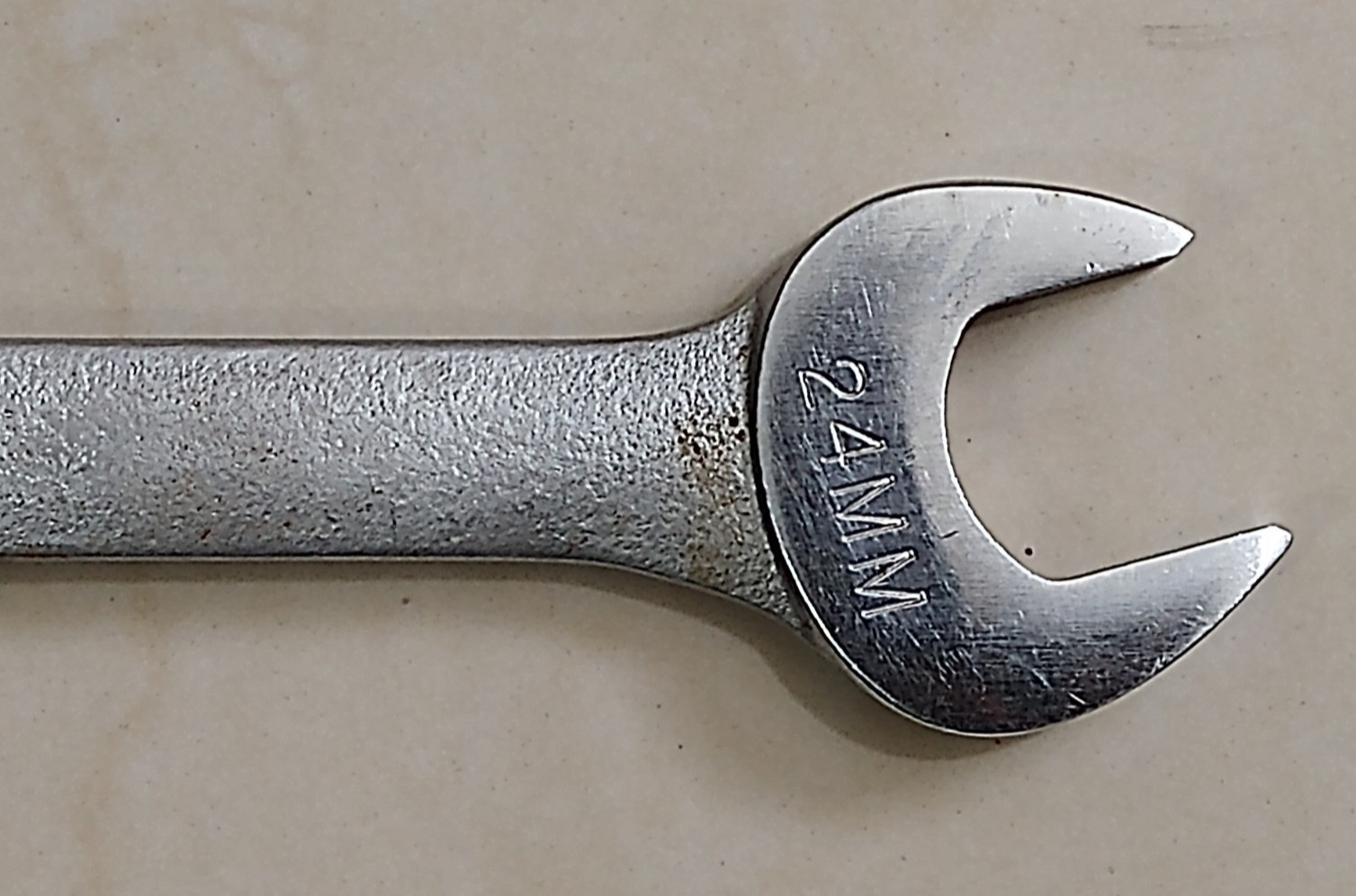 CRAFTSMAN TOOLS USA V42923, 24MM. COMBINATION WRENCH, 12.5″ LONG, 12 POINT.