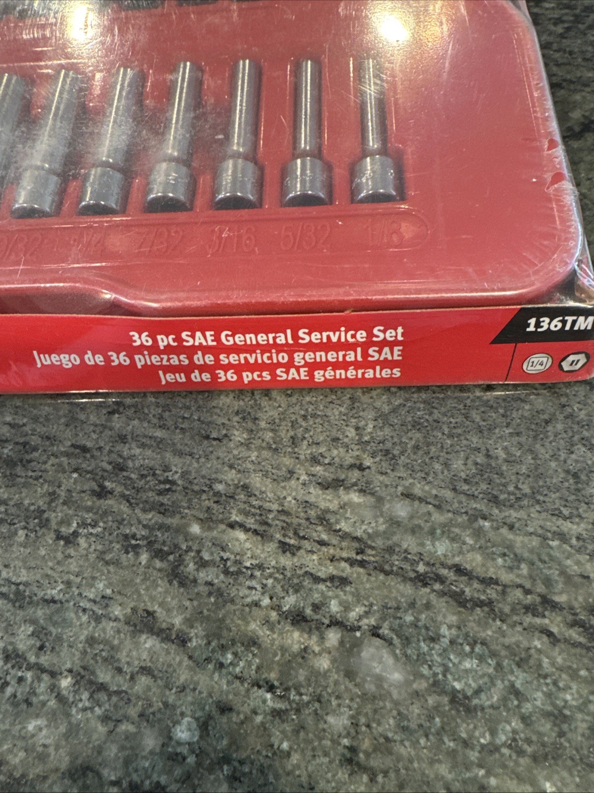 Snap On 136tm 36pc sae General service set shallow, semi deep and deep sockets