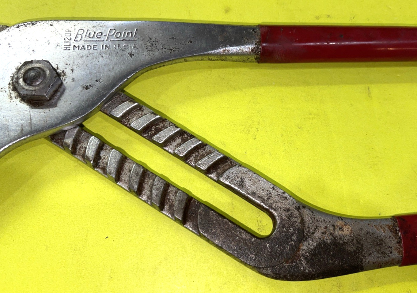 SNAP-ON & BLUE-POINT TOOLS 2 PIECE SLIP JOINT & 20 IN ADJUSTABLE JAW PLIERS