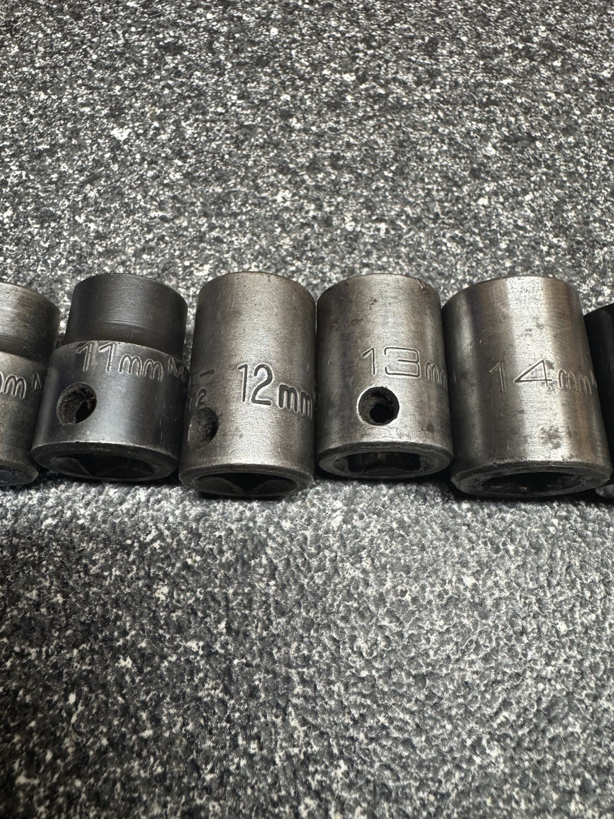 MATCO 3/8” Dr. 6 Pt. Metric, Shallow Impact Socket Set 14 pcs. 8-22mm READ