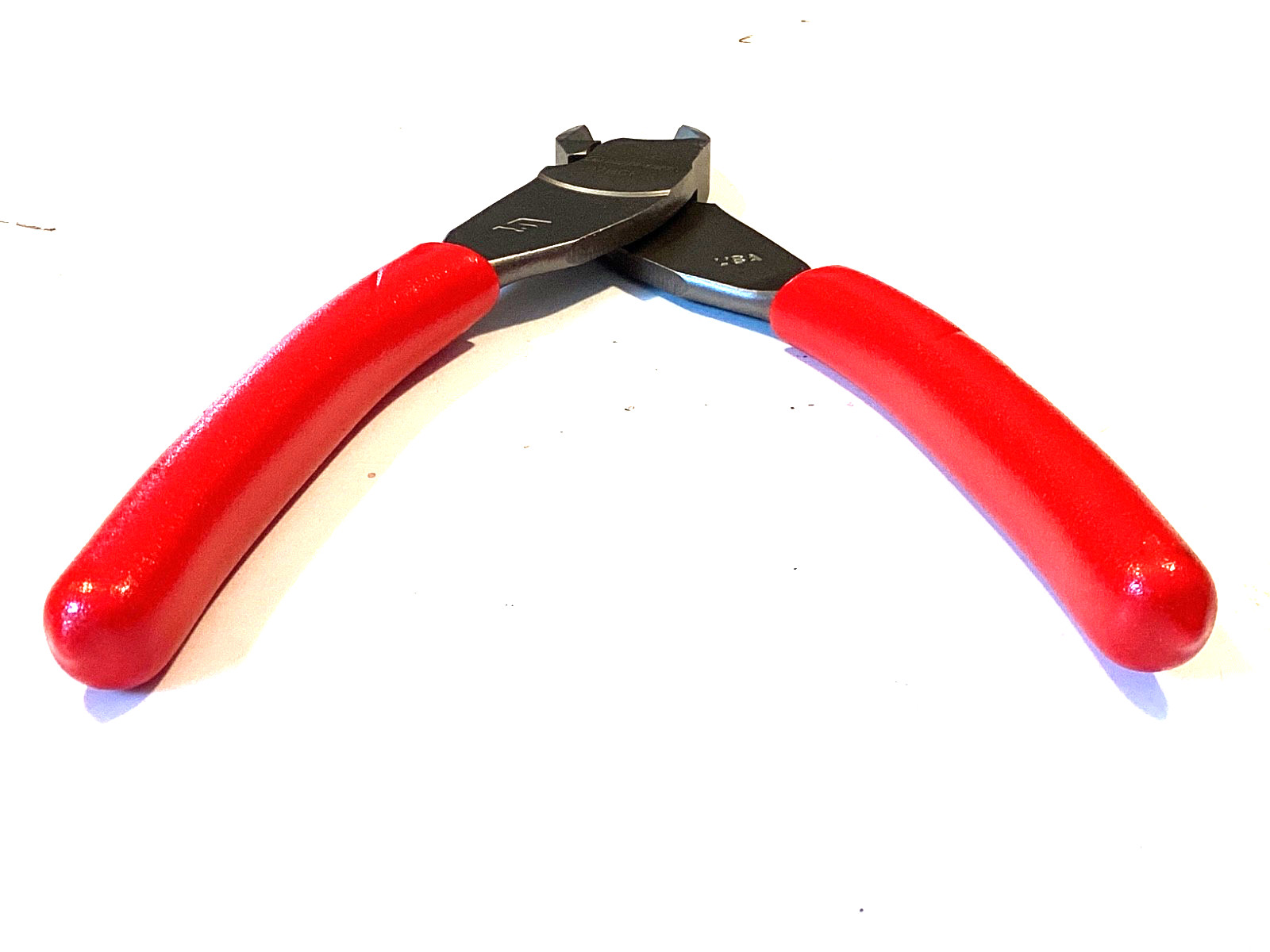 Snap on Tools USA NEW RED Soft Grip Vector Edge Diagonal Cutter Pliers 87BCF