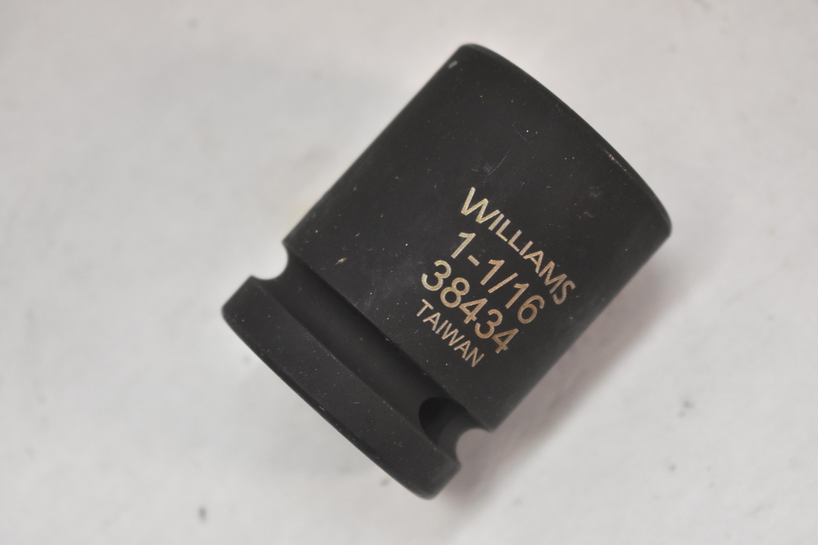 Williams 38434 1-1/16 In SAE Impact Socket 6 Point Black Steel New Other