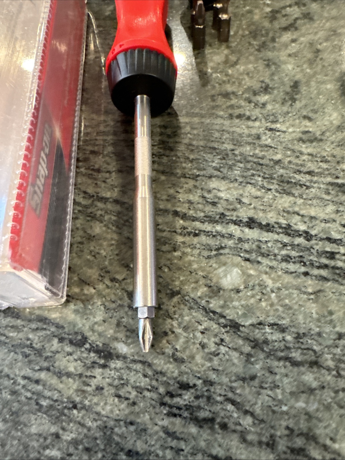 Snap On ssdmr4brxcv 95th anniversary red ratcheting screwdriver with 5 bits new