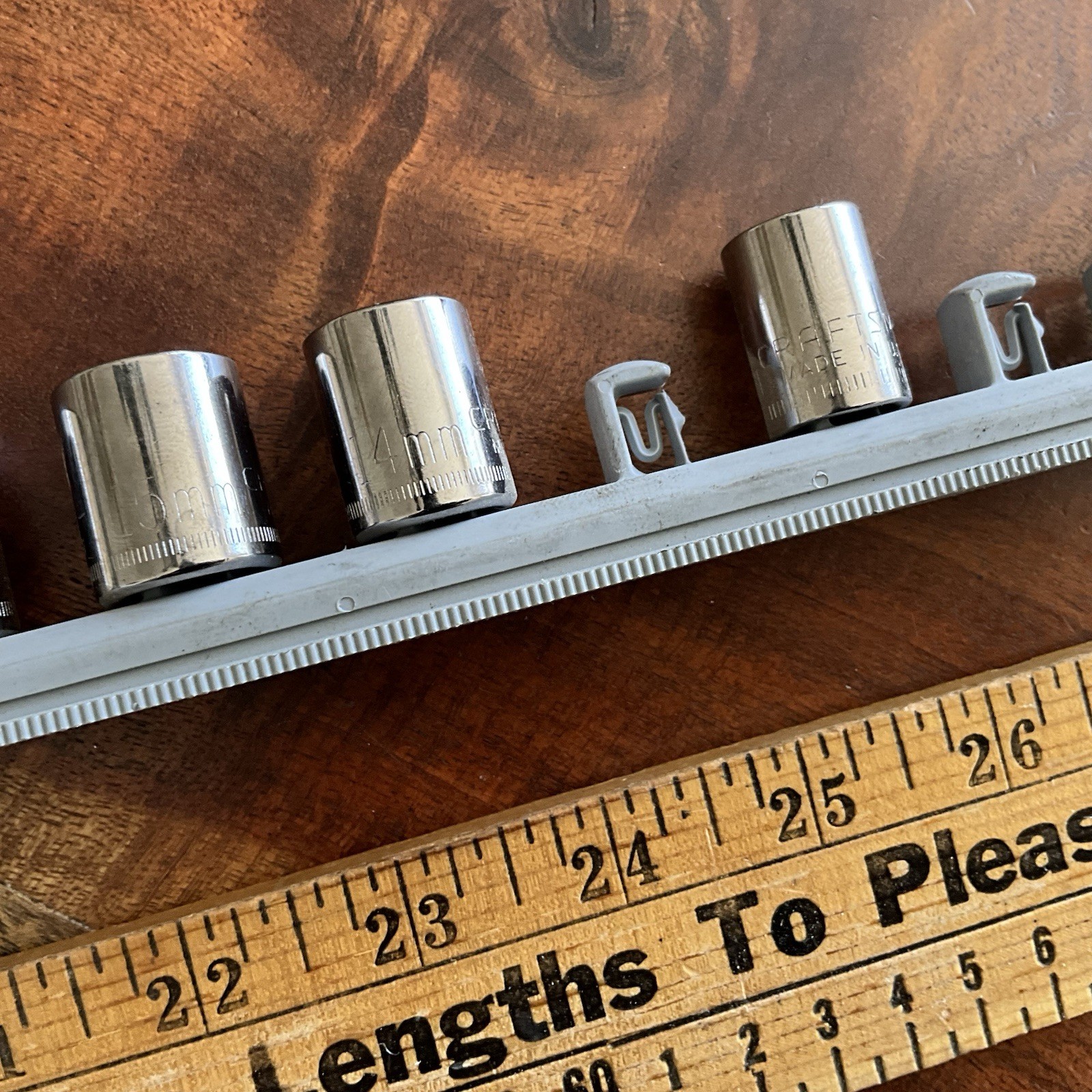 Vtg Craftsman 3/8″ Drive Metric Shallow Socket Incomplete Set 6 Point 18mm-9mm