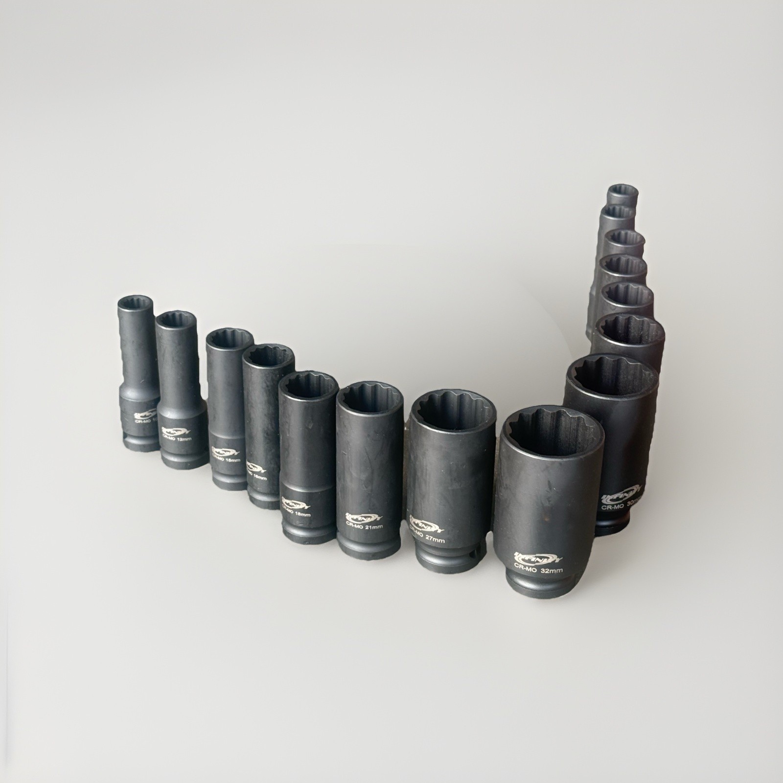 15pcs 1/2” Dr. 12 Point Spindle Axle Deep Impact Socket Set Metric 10-32mm CRMO