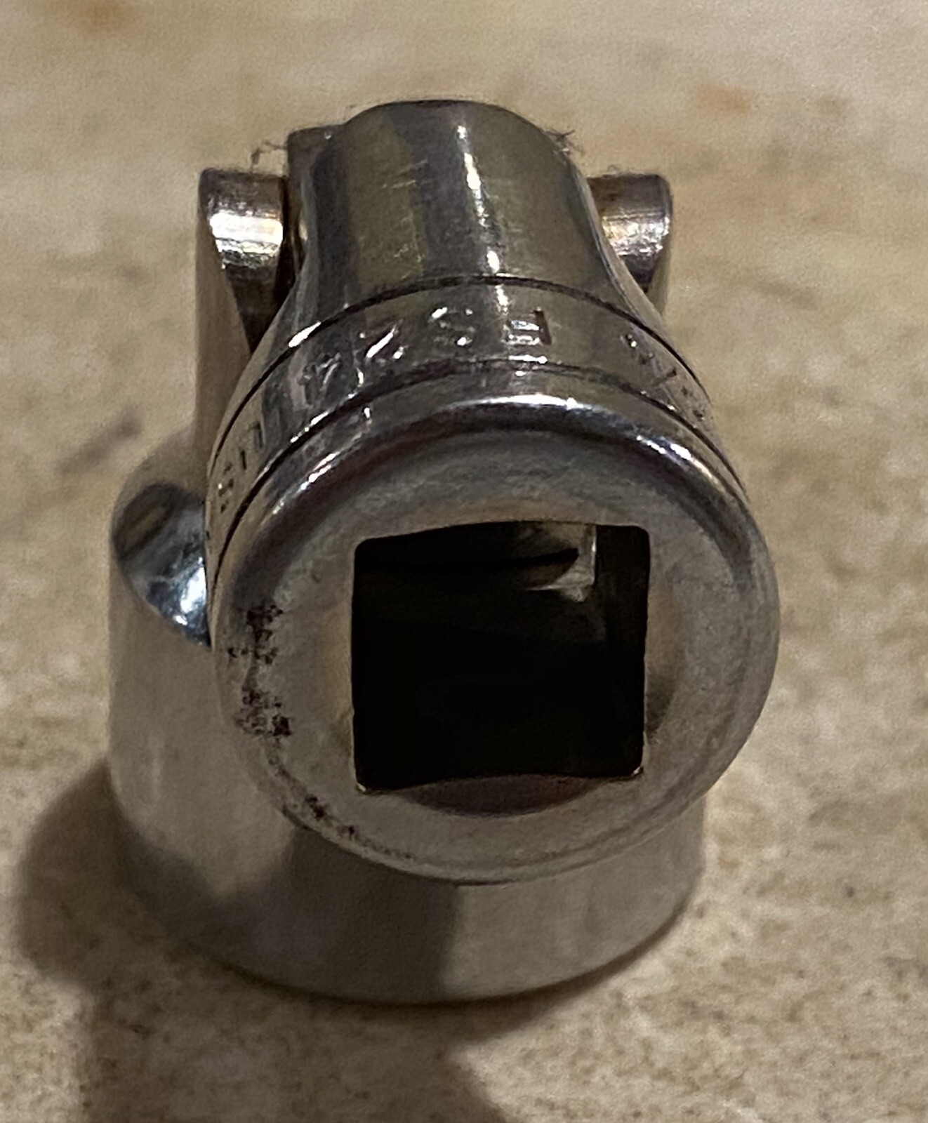 Snap On FS24 3/8″ Drive Universal Swivel 3/4″ Socket 6pt SAE