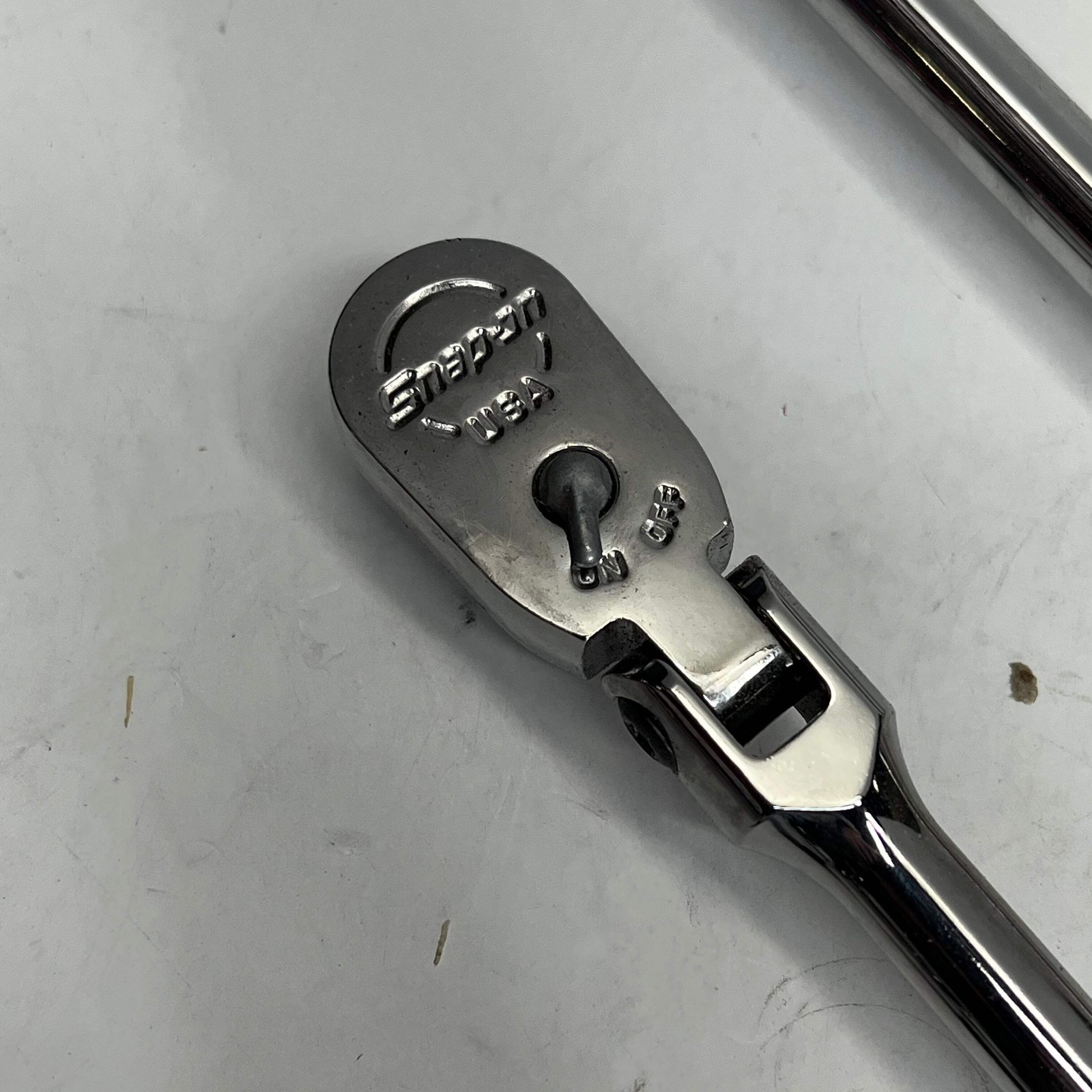 SNAP ON Soft Grip Flex Head Ratchet Set 4 Pc – 3/8″ Drive 204RT04FR (As-Is)