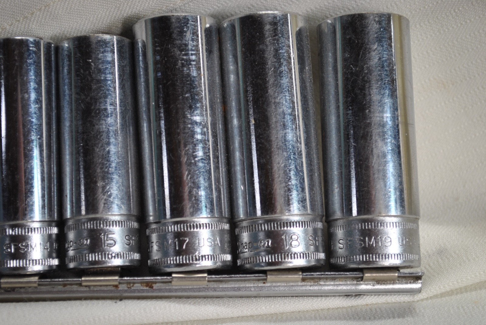 Lot of 9 Snap On 3/8″ Drive 6PT Metric Deep Chrome Socket SFSM9-SFSM19.