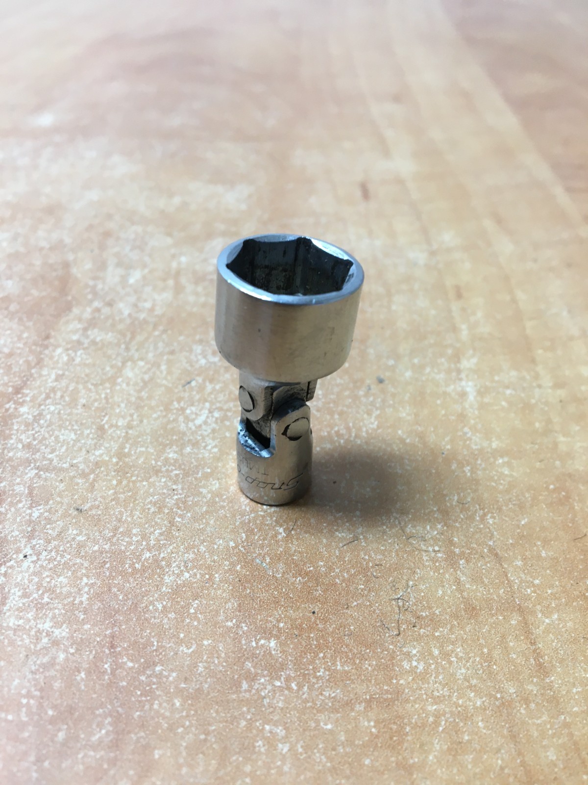 Snap On TMUS181 9/16″ SAE Universal Swivel Universal 6pt Socket 1/4″ Dr USA