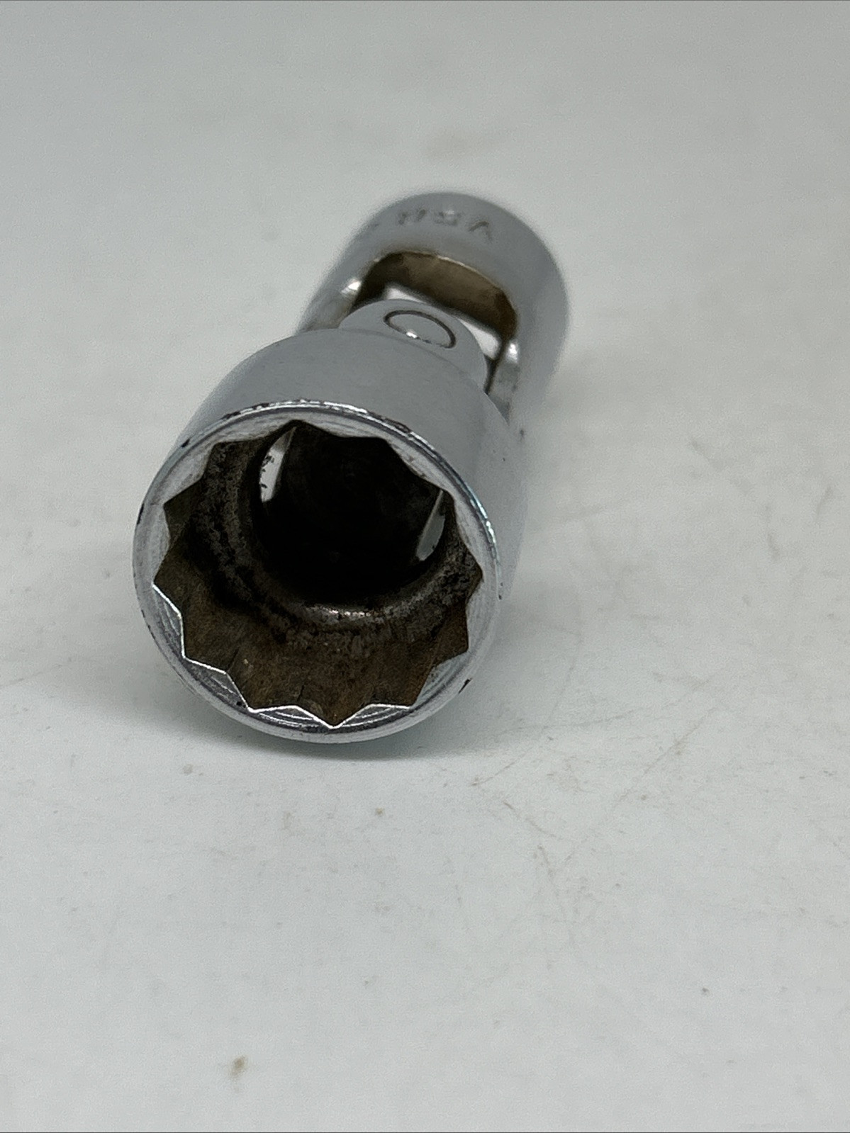 Snap-on Tools USA 3/8″ Drive 12pt Point 11/16″ SAE Chrome Swivel Socket FU22