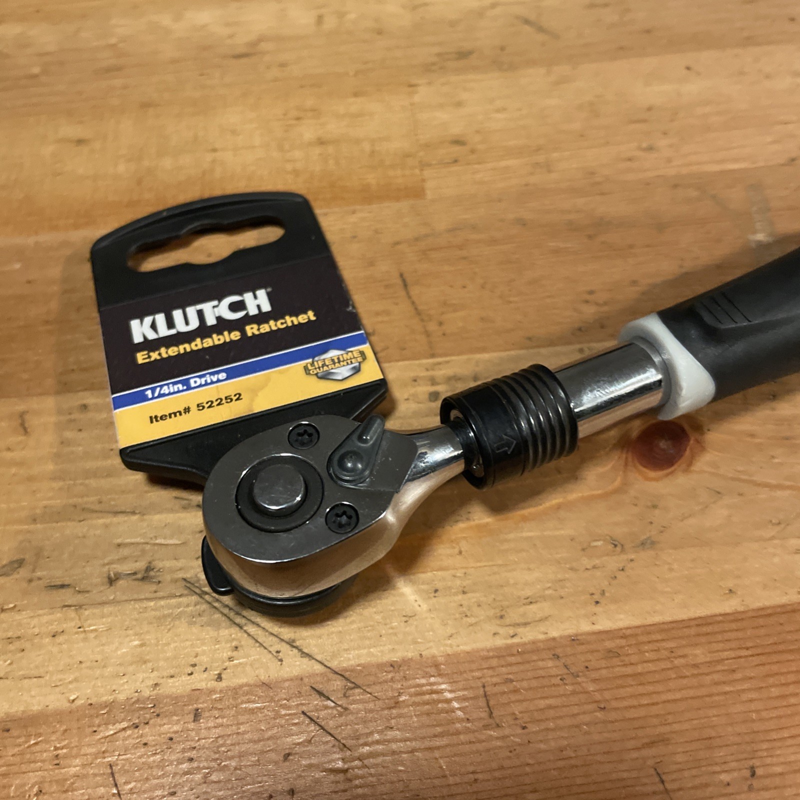 Klutch 1/4” Drive Extendable Ratchet 6-1/2” To 8-1/4” 72 Tooth 52252