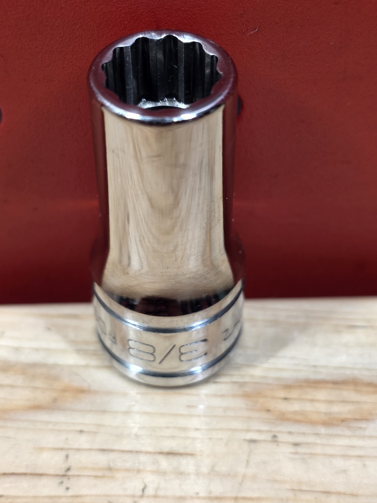 Snap-on Tools FDS121 3/8″ SAE 3/8″ Drive 12-Point Semi-Deep Chrome Socket