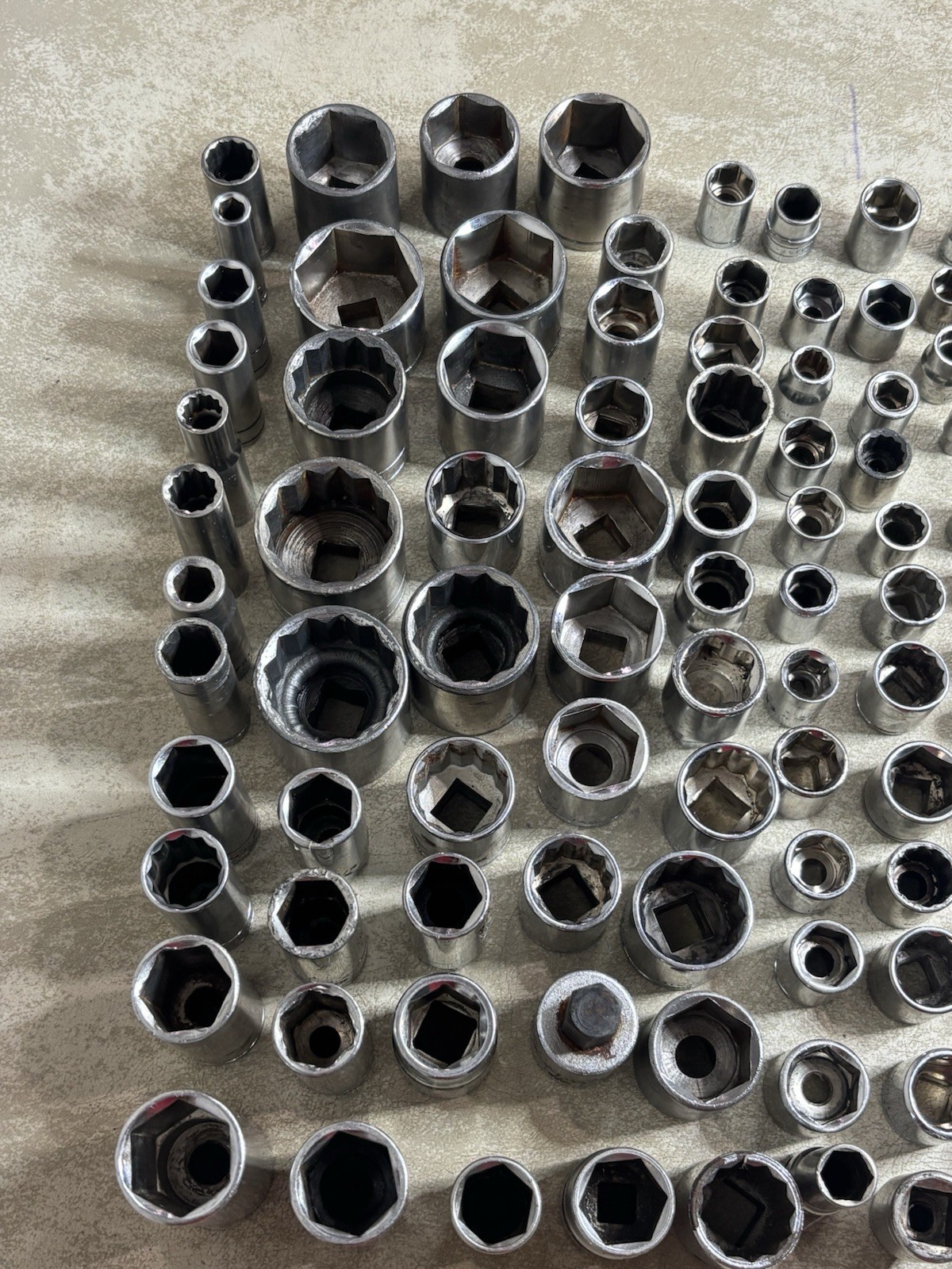 111 Lot Used Sockets Different SAE & Metric &condition 15lbs