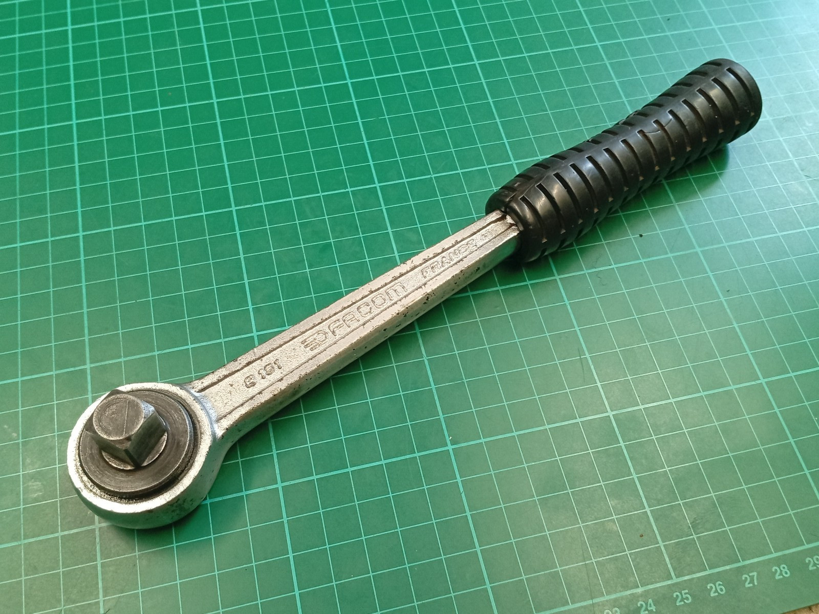 Vintage Facom S.151, 1/2″ Drive, Ratchet, Made In France (Socket Ball Defective)