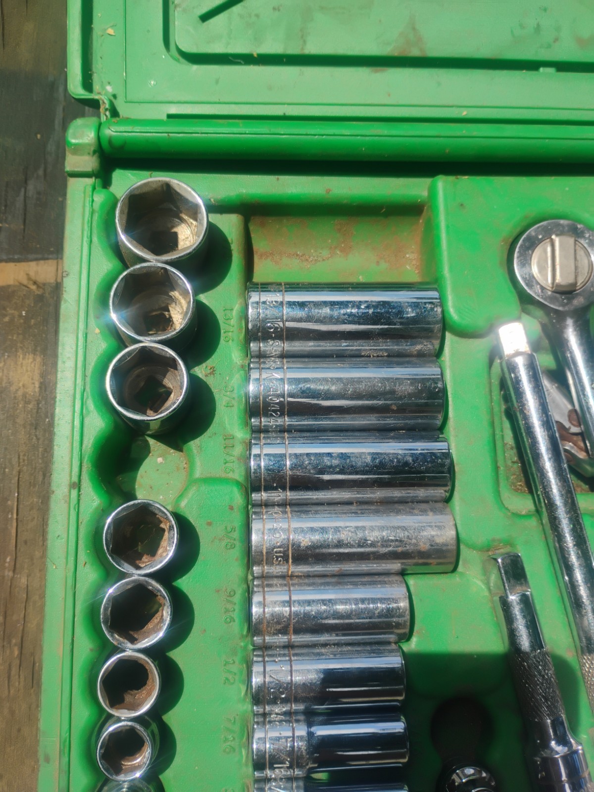 Incomplete Set – SK Tools USA 94547 Standard & Metric 3/8″ Drive Socket Set
