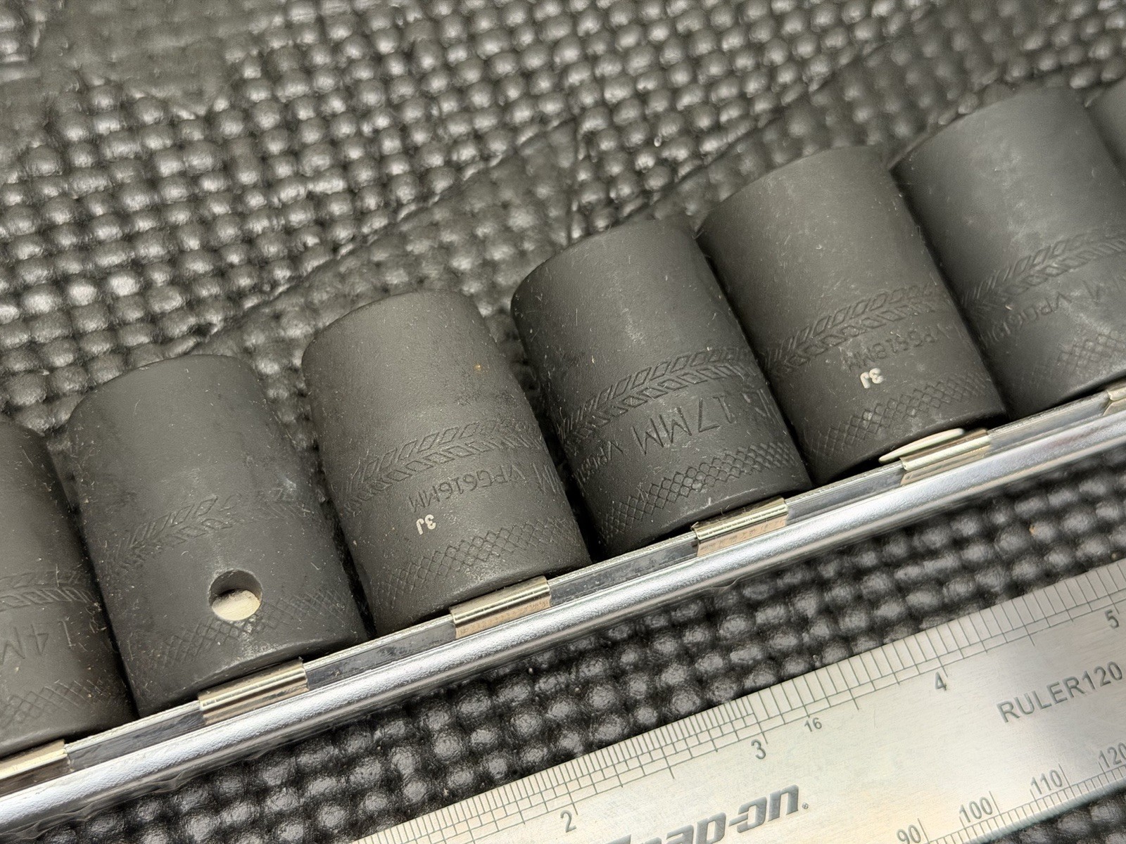NEW Mac Tools 13PC 1/2″ Drive Metric Impact Socket Set – SVPGM136BR
