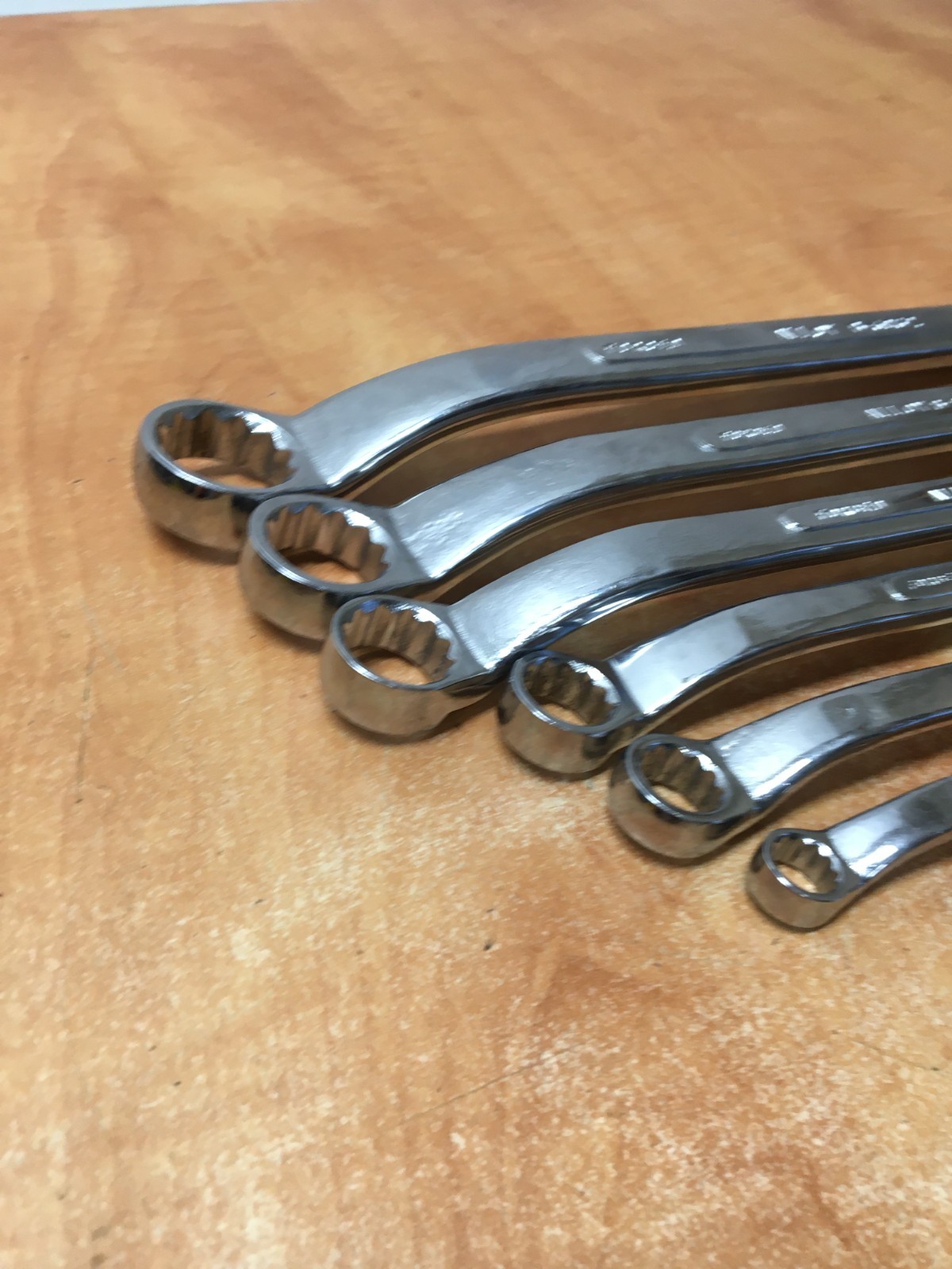 S-K USA 6- Piece SAE Offset Box End Wrench Set 3/8 To 1 In. B-1214 to B-3032
