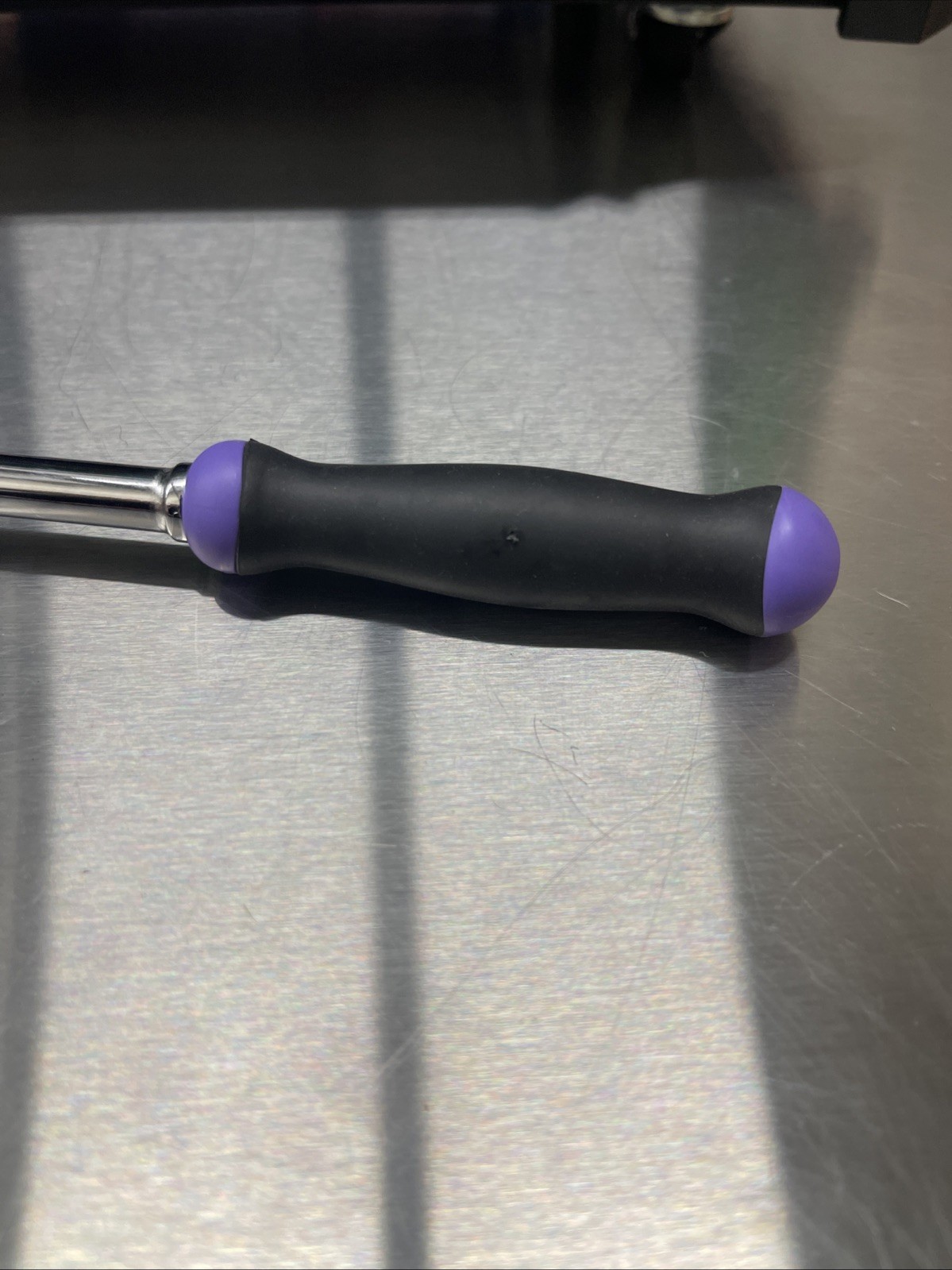 NEW! Matco 1/4″ DRIVE 13-3/4″ 88 TOOTH FLEX RATCHET ERGO HANDLE Purple AFR128LFP