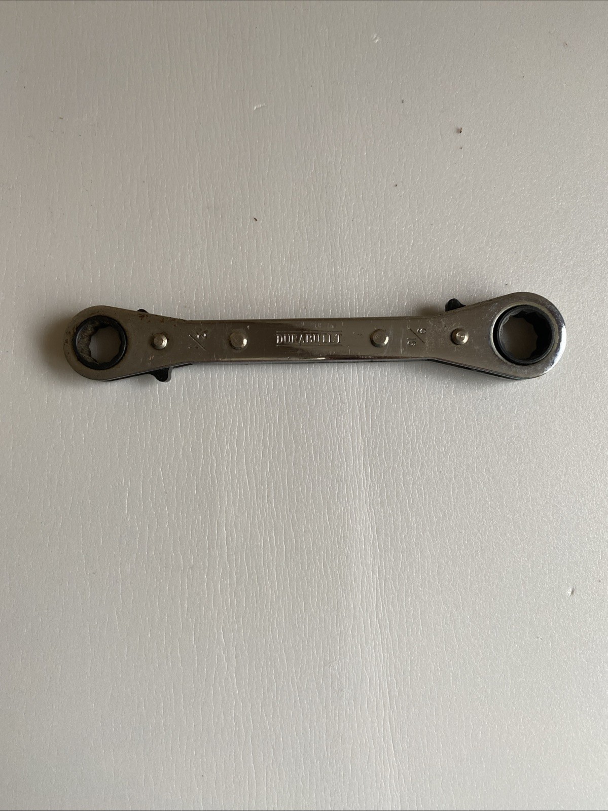 DURABUILT Ratcheting Double Box End 5-piece Wrench Set w/Wall Mount Holder; SAE