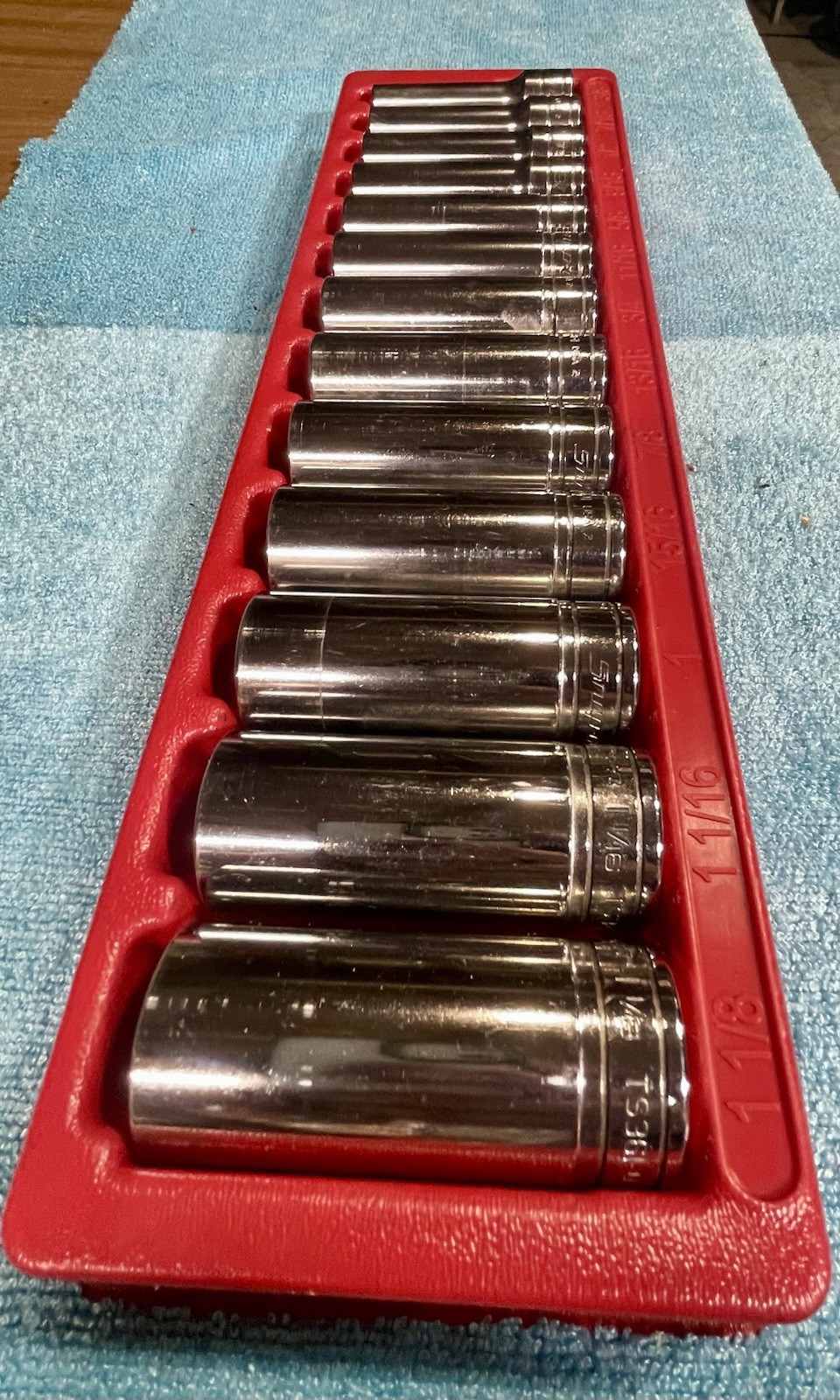 Snap on 13 pc 1/2″ Drive 6-Point SAE Flank Drive Deep Socket Set (3/8-1-1/8″)