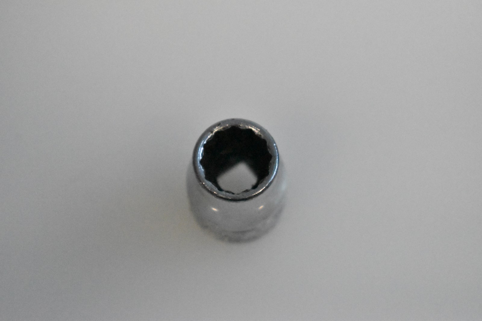 Snap On Tools F121 3/8″ SAE Flank Drive Shallow Socket 3/8″ Drive 12 Point USA