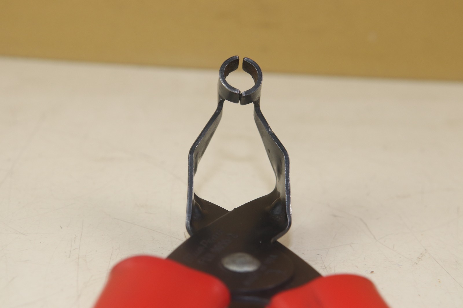 Blue Point Fuel Line Disconnect Pliers FIH 9055-2 USED