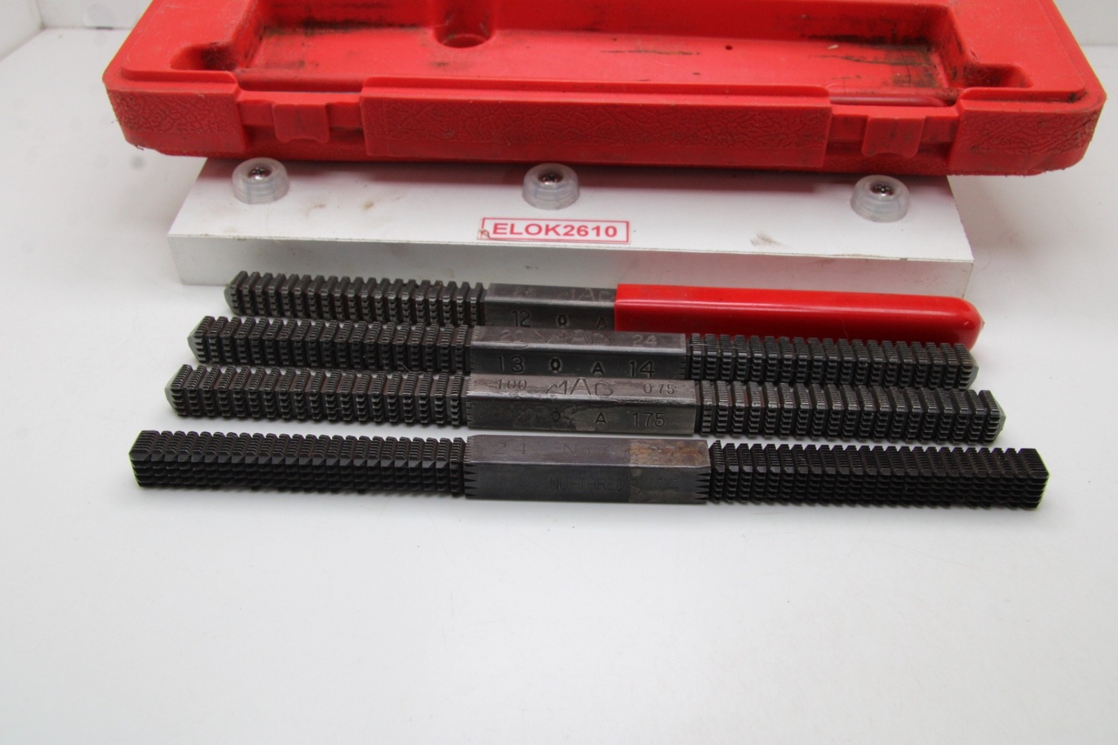 Snap-on RTD42 45 Piece Fractional Metric Rethreading Set USA w/Extra Files