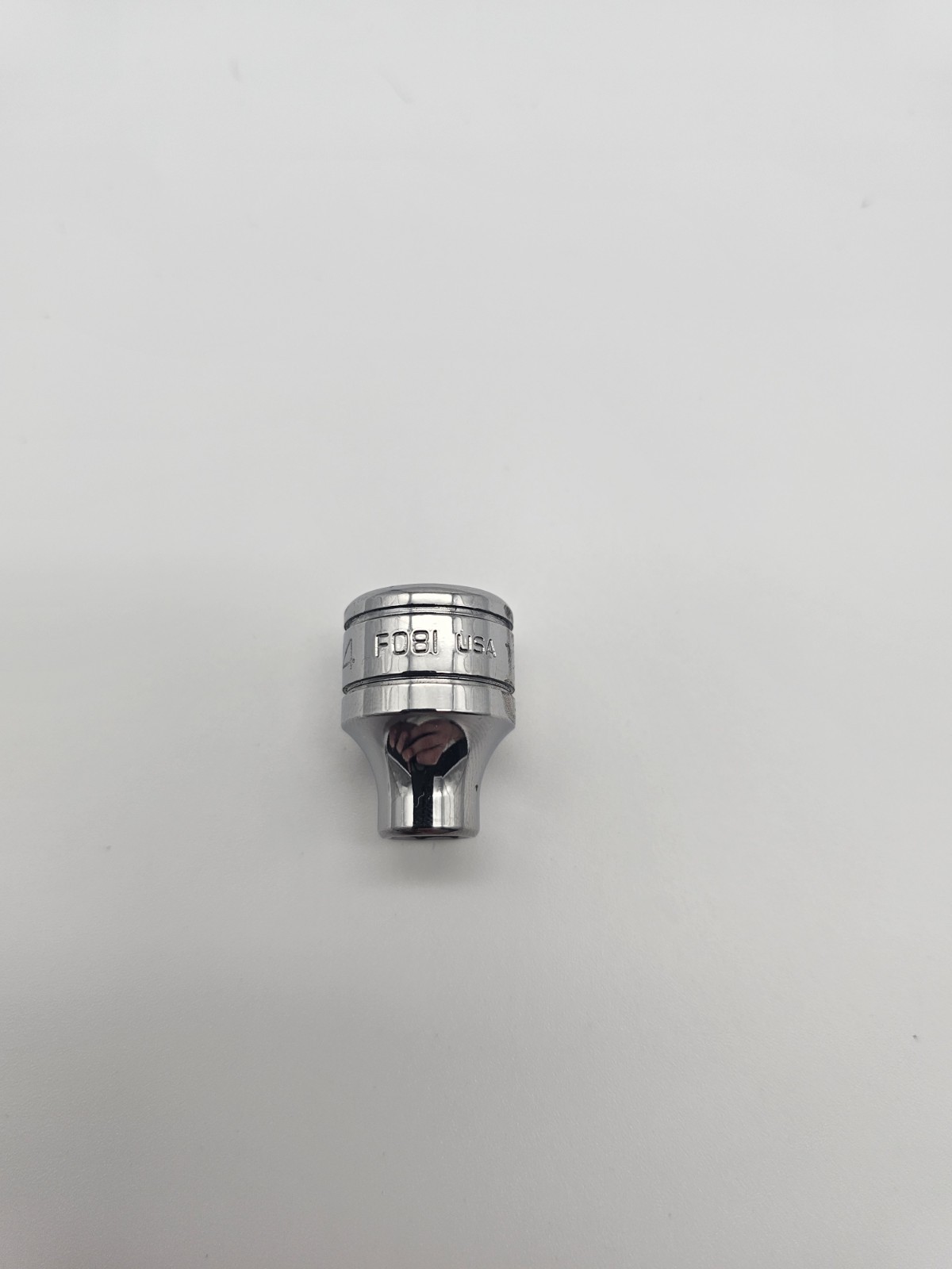 Snap On Tools 3/8″ Drive 1/4″ 6PT Shallow Chrome Socket F081 USA