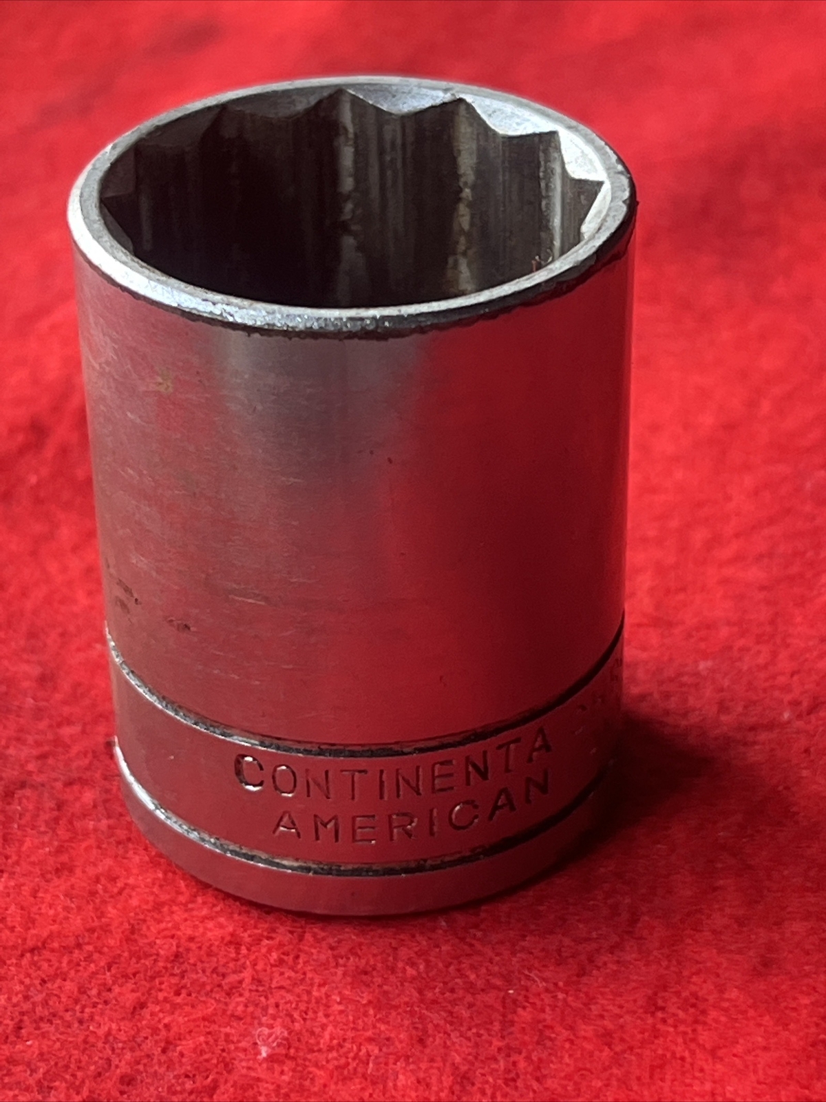 VINTAGE CONTINENTAL AMERICAN SOCKET, 1-1/16″, 1/2″ DRIVE, 12 POINT – JAPAN (t80)