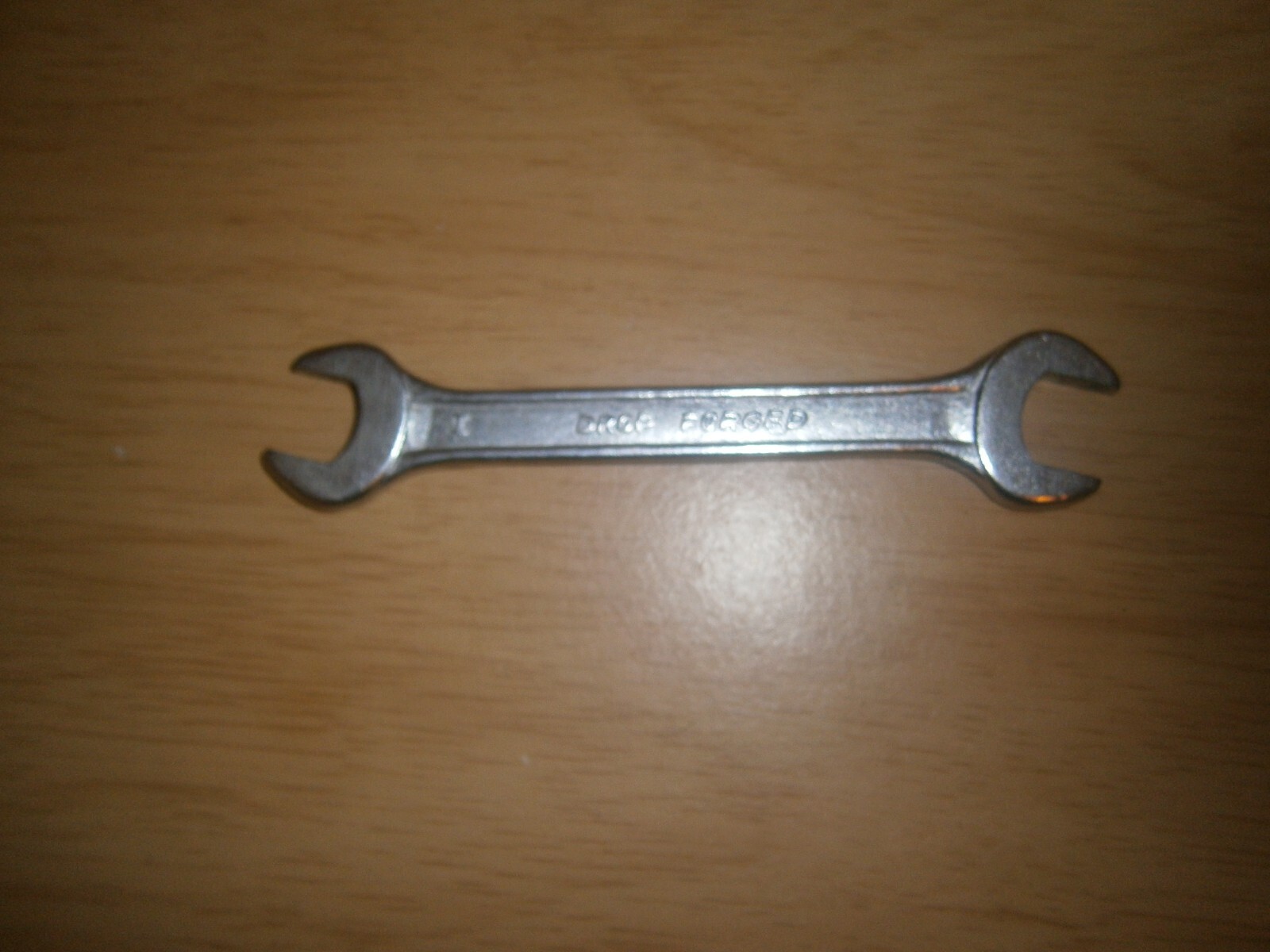 Vintage silver tone spanner. 14 & 15mm ends.(E6c)