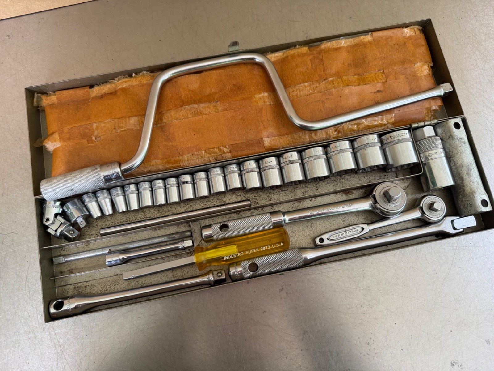 Vintage Indestro Tools USA Drive Socket Set G-20