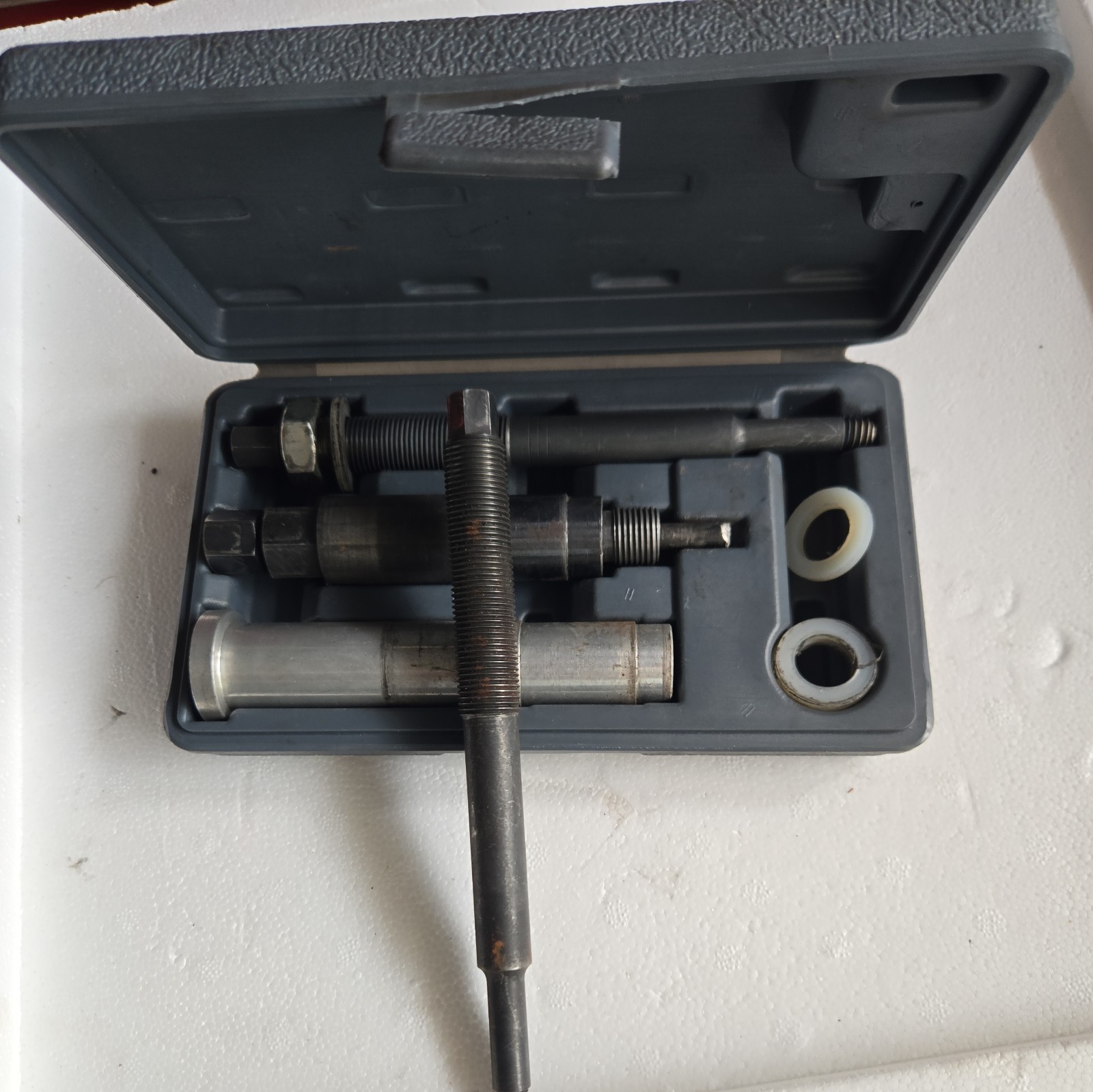 Lisle 65600 Ford 3 Valve Broken Spark Plug Remover Tool Kit Triton 4.6L 5.4L
