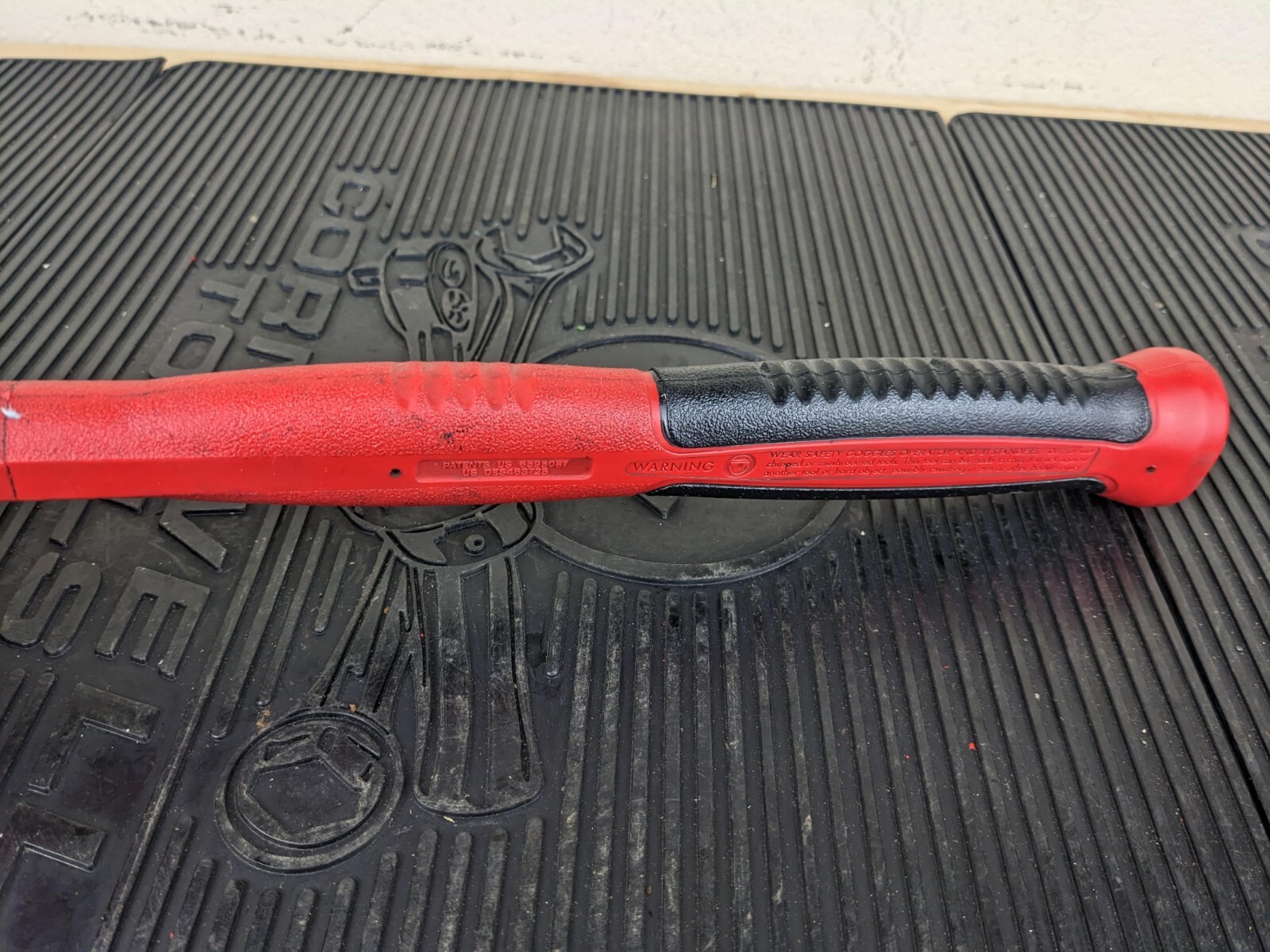 #ba806 Snap-On HBFE48 Dead Blow 48-Ounce Soft Grip Hammer RED