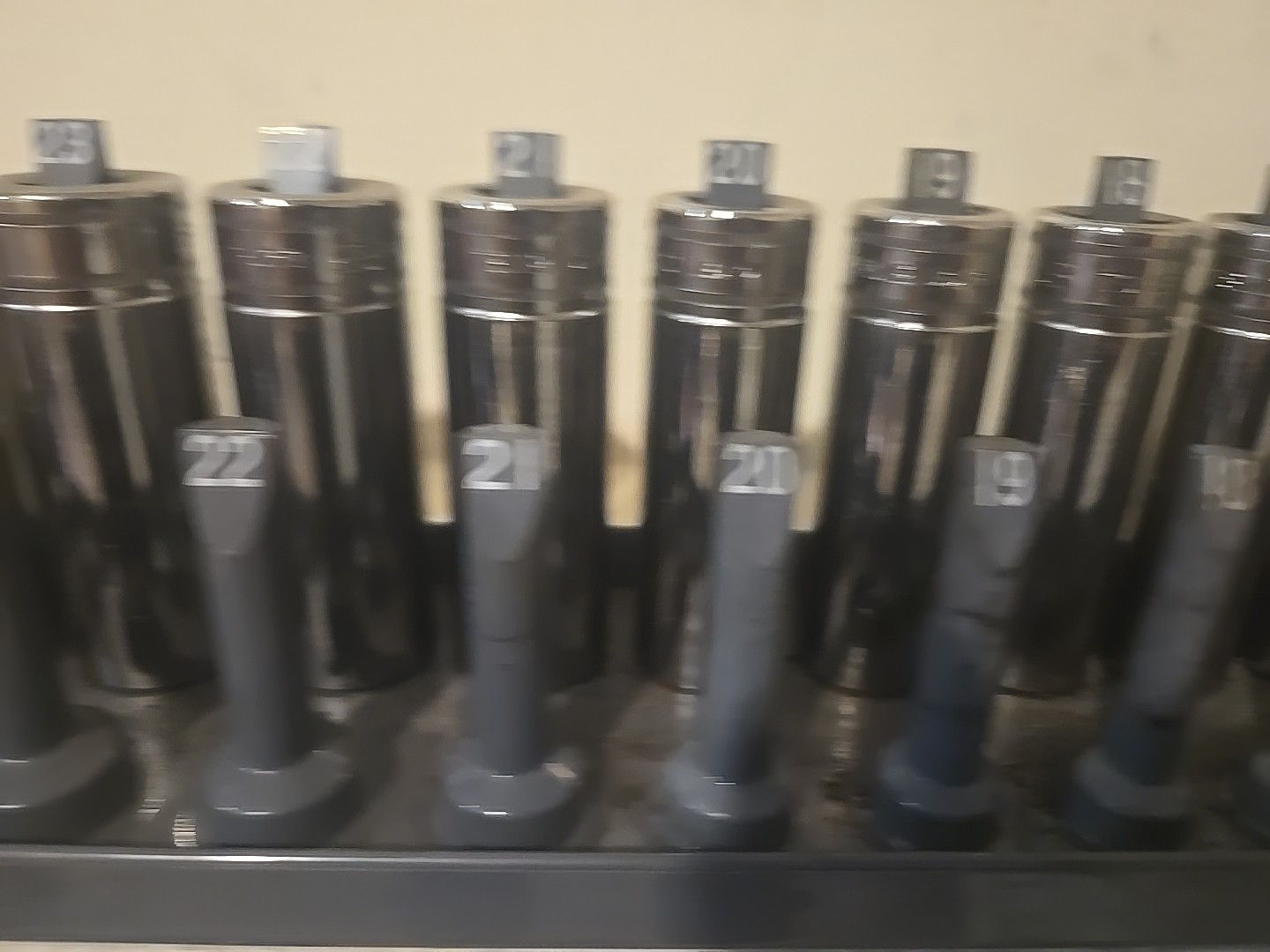 Snap-on Tools 17pc 1/2″ Drive 10mm-25 +27mm METRIC 6pt DEEP Socket BONUS Set