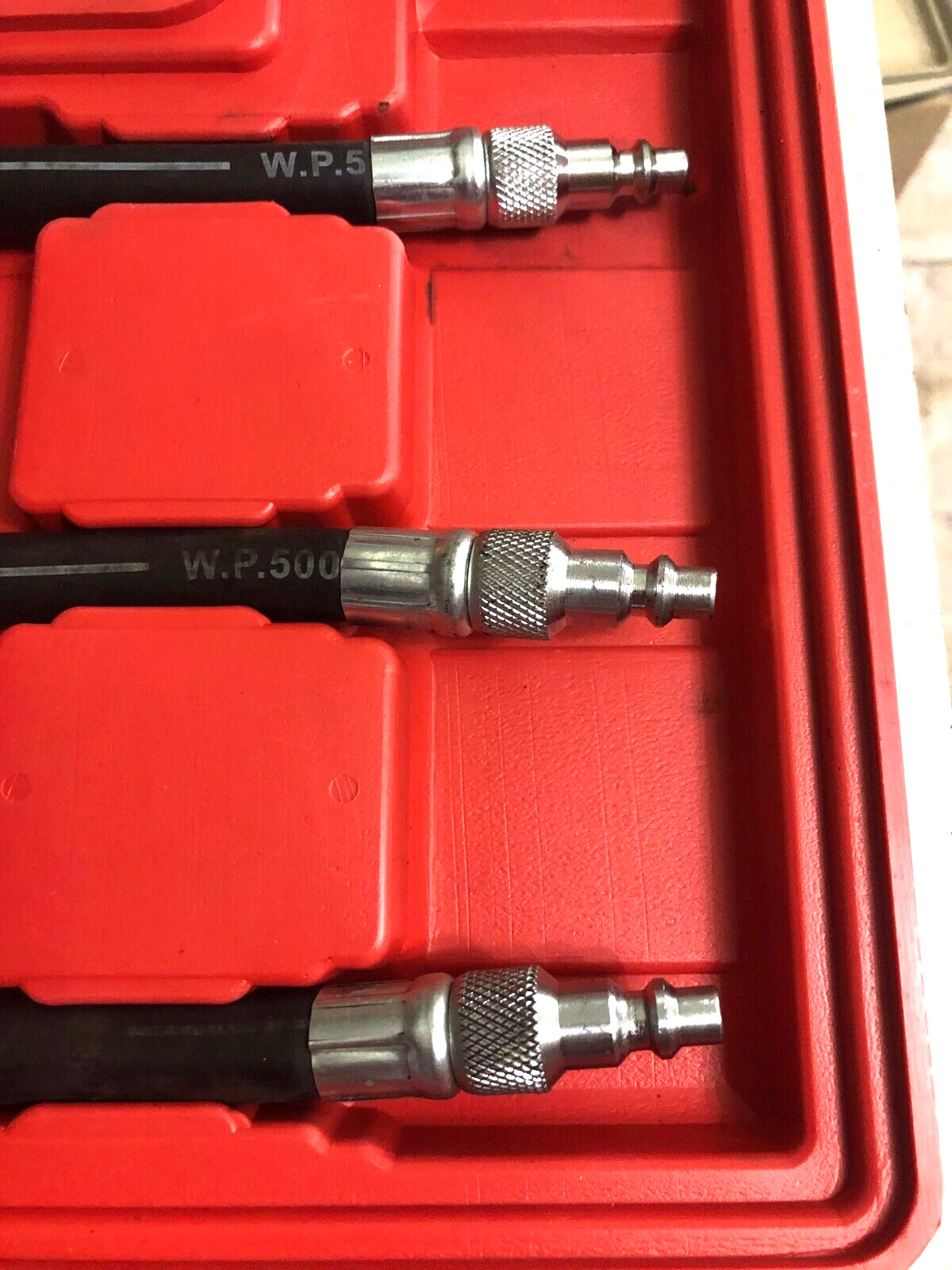 US GENERAL Universal Disconnect Compression Gauge Set 95187/ YTP006735 With Case