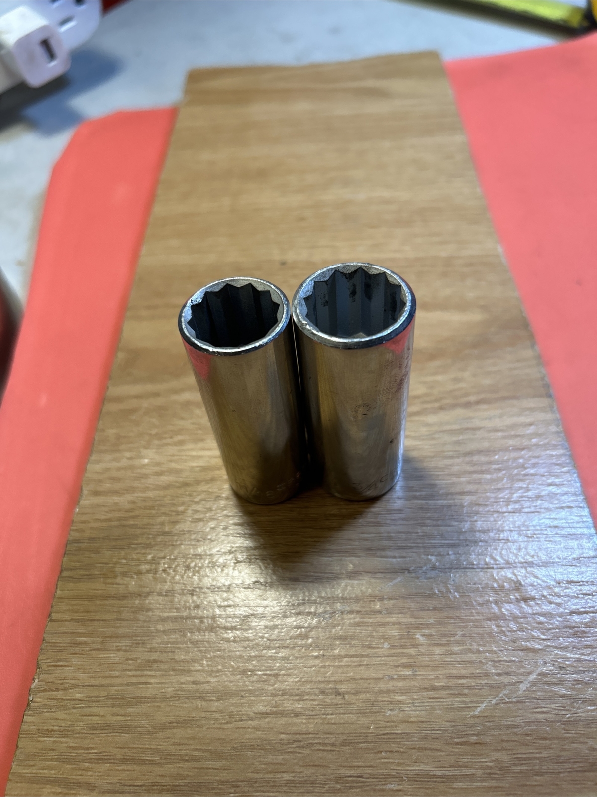 CRAFTSMAN – Lot Of 2 Deep Sockets,3/8” Drive,12pt (11/16” & 3/4”) -EE- Series