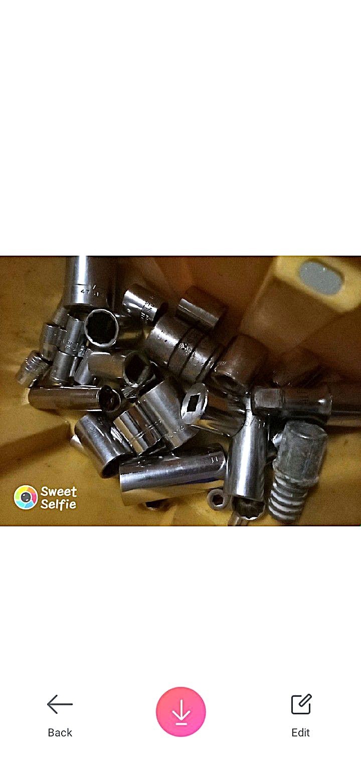 Lot of 32 mixed Craftsman, Sears and other vintage sockets, chrome, no rust!